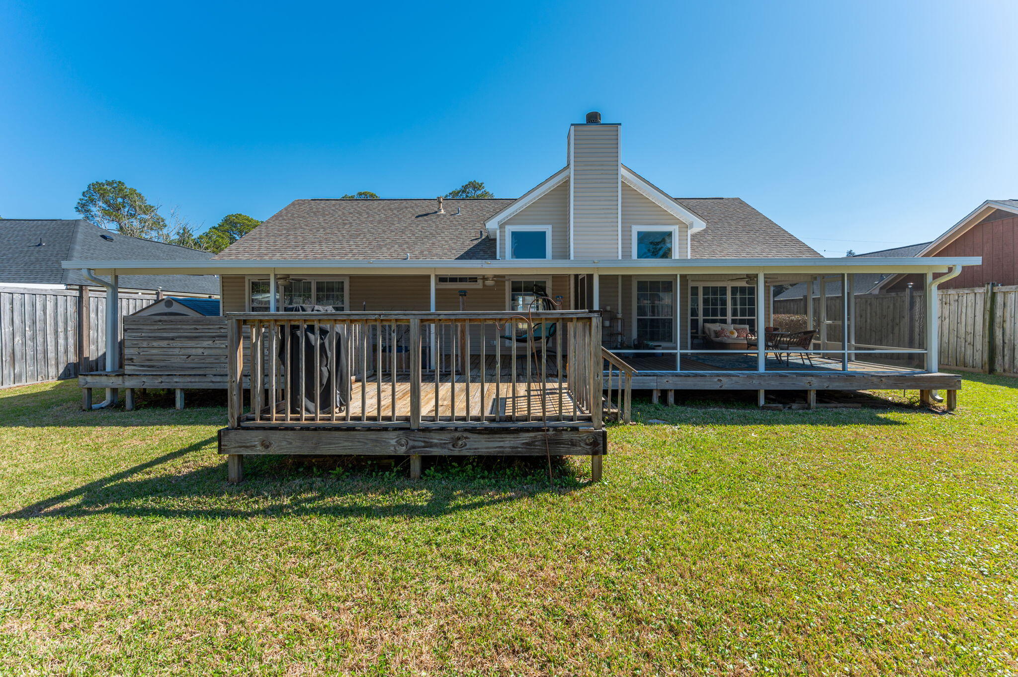TIMBERLAKE ESTATES - Residential