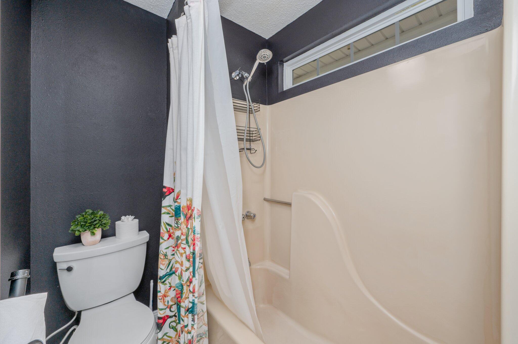 TIMBERLAKE ESTATES - Residential