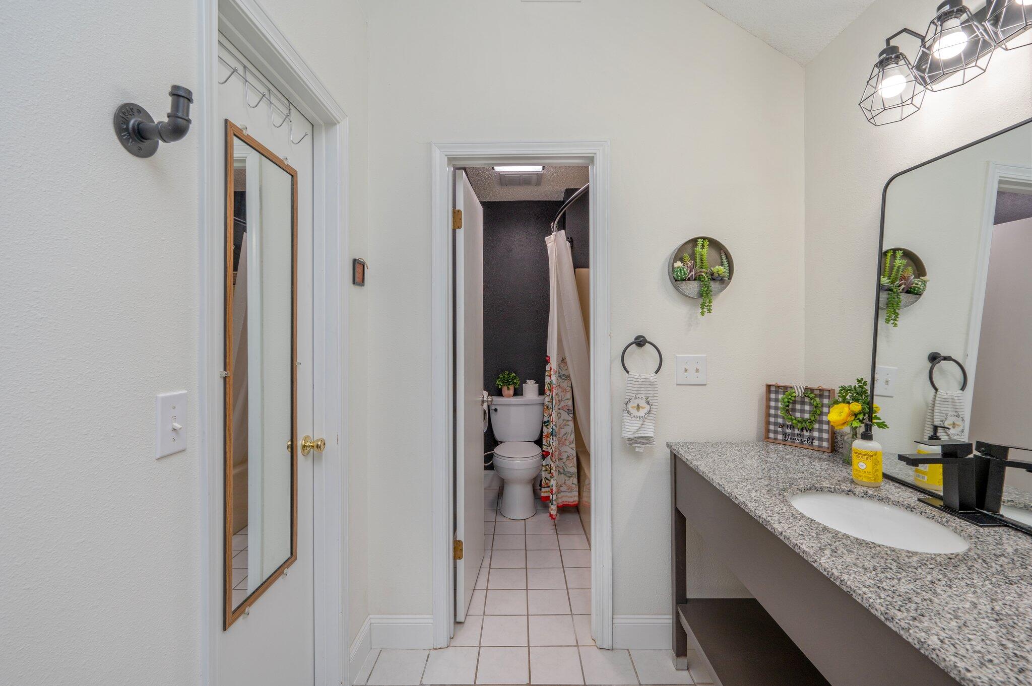 TIMBERLAKE ESTATES - Residential