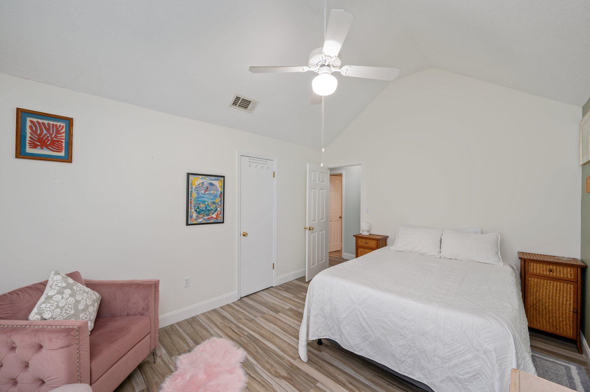 TIMBERLAKE ESTATES - Residential