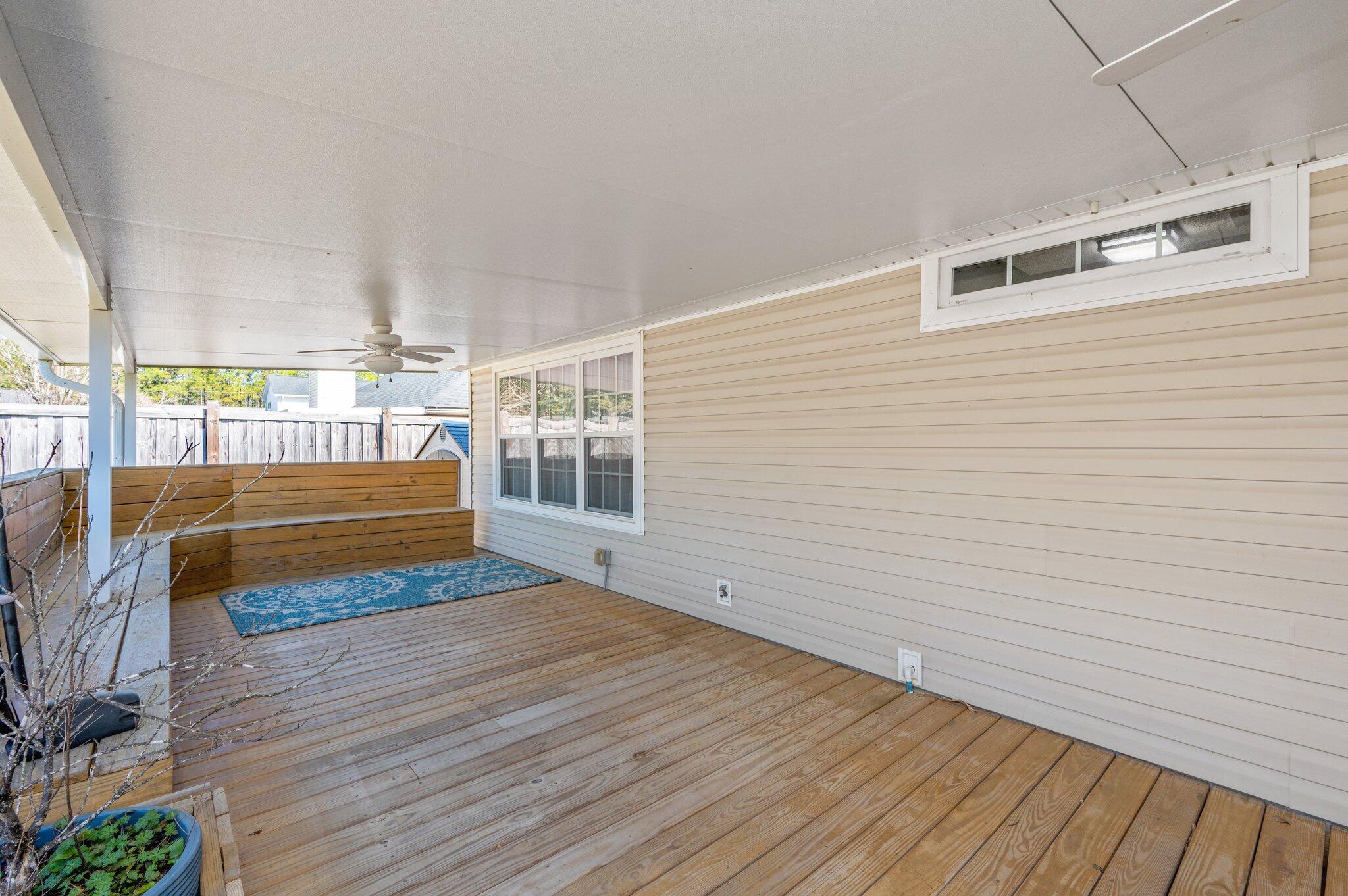 TIMBERLAKE ESTATES - Residential