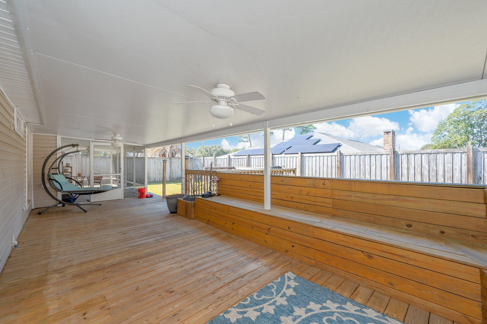 TIMBERLAKE ESTATES - Residential