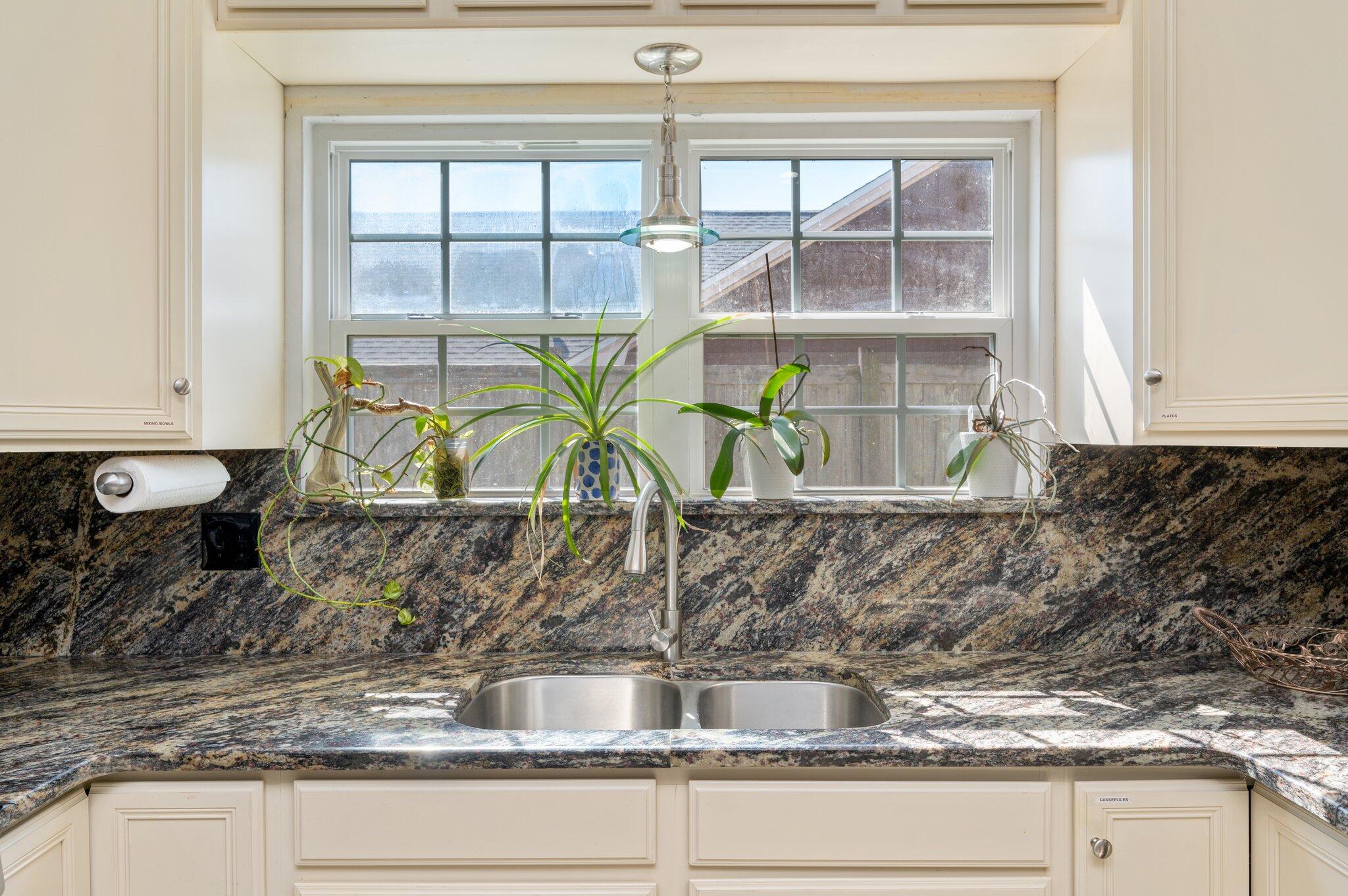 TIMBERLAKE ESTATES - Residential