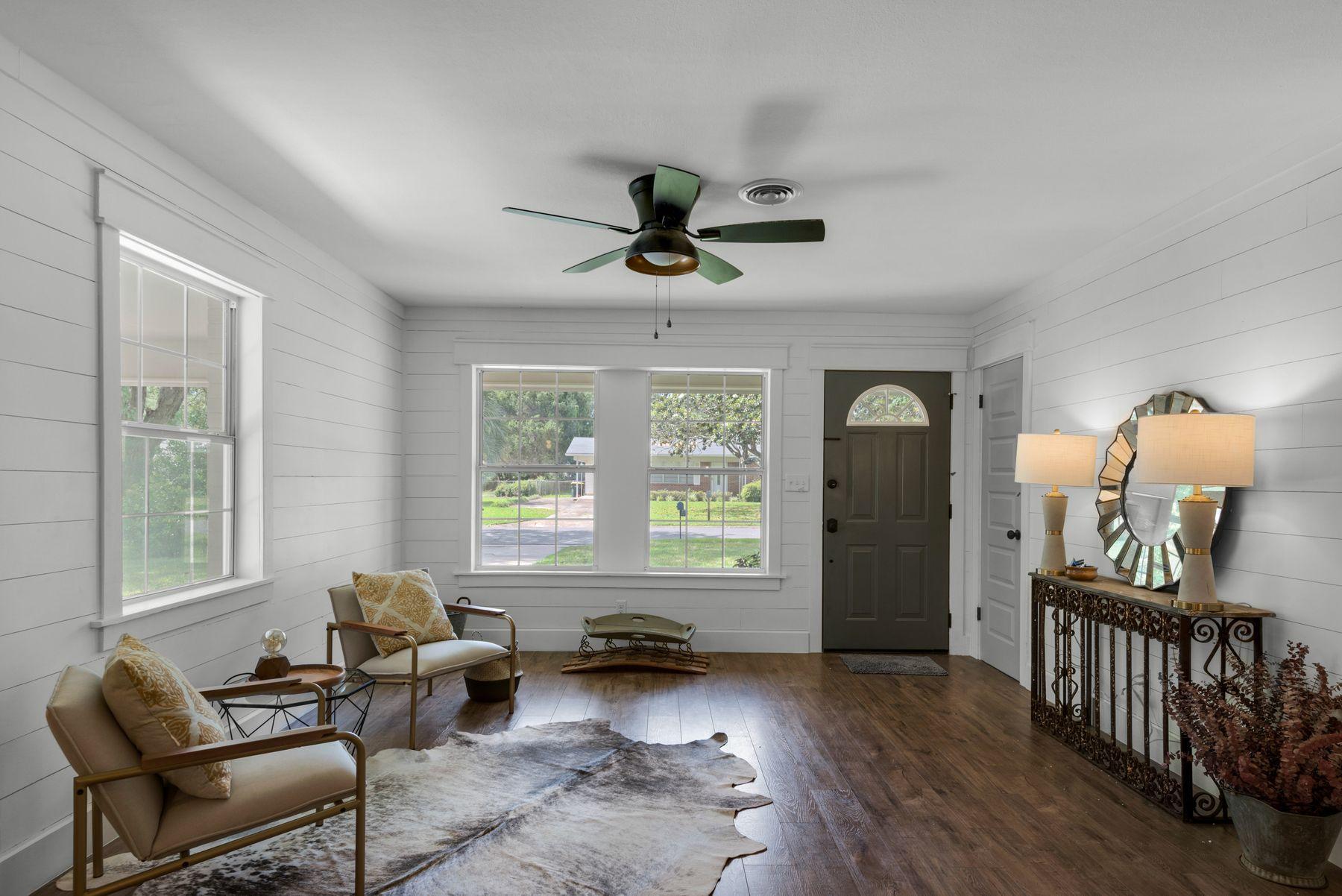 BAYOU WOODS - Residential