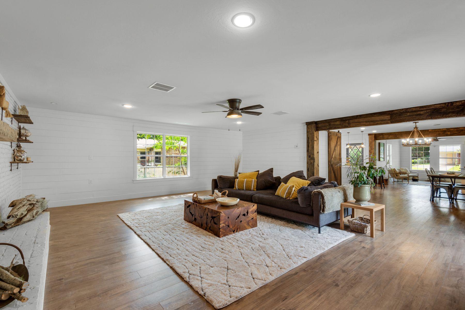 BAYOU WOODS - Residential