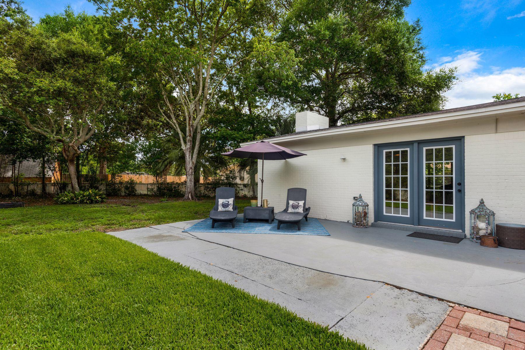 BAYOU WOODS - Residential