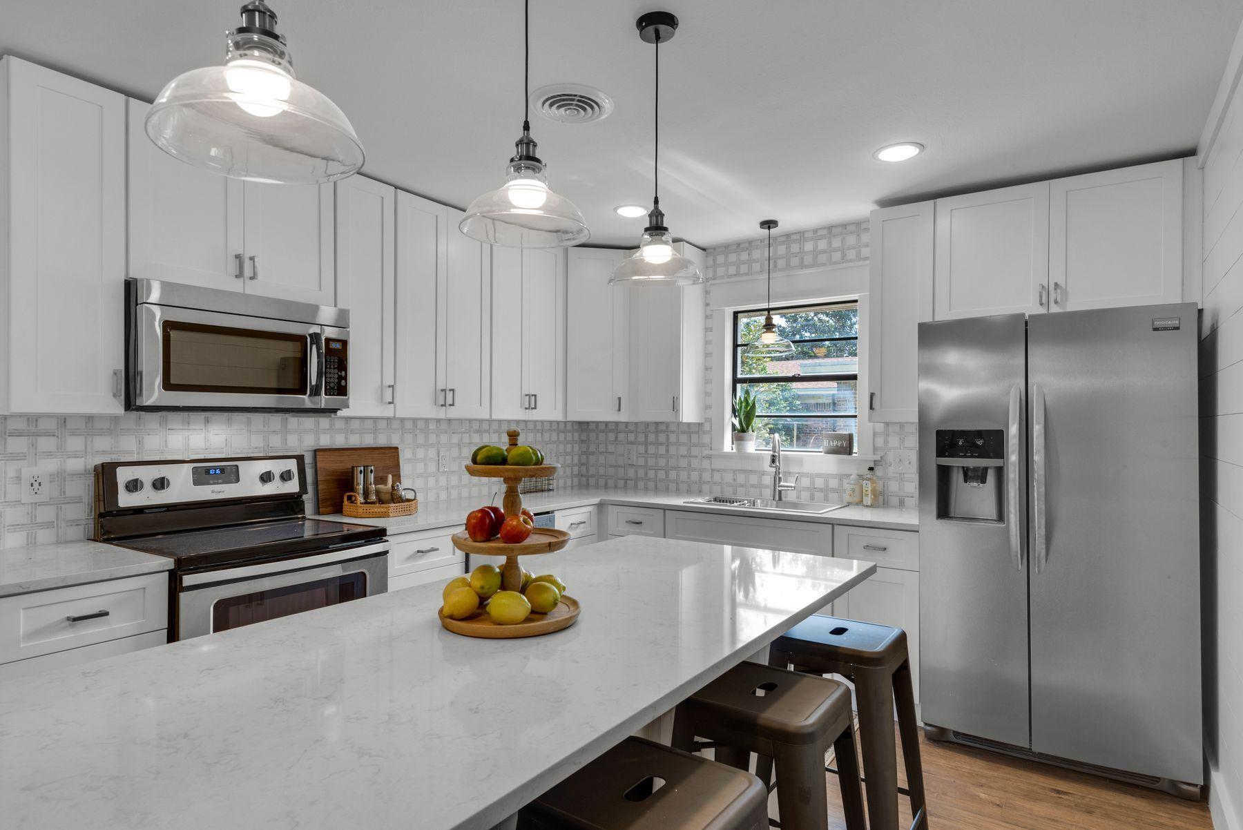 BAYOU WOODS - Residential