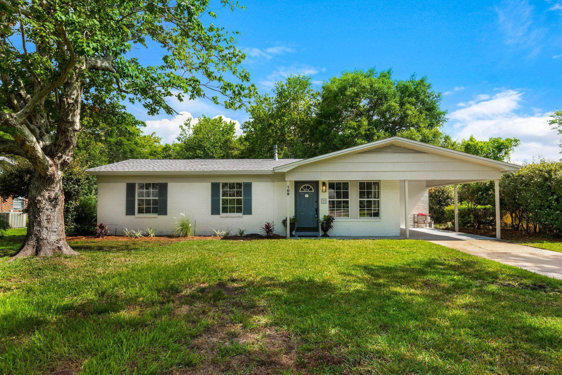 BAYOU WOODS - Residential