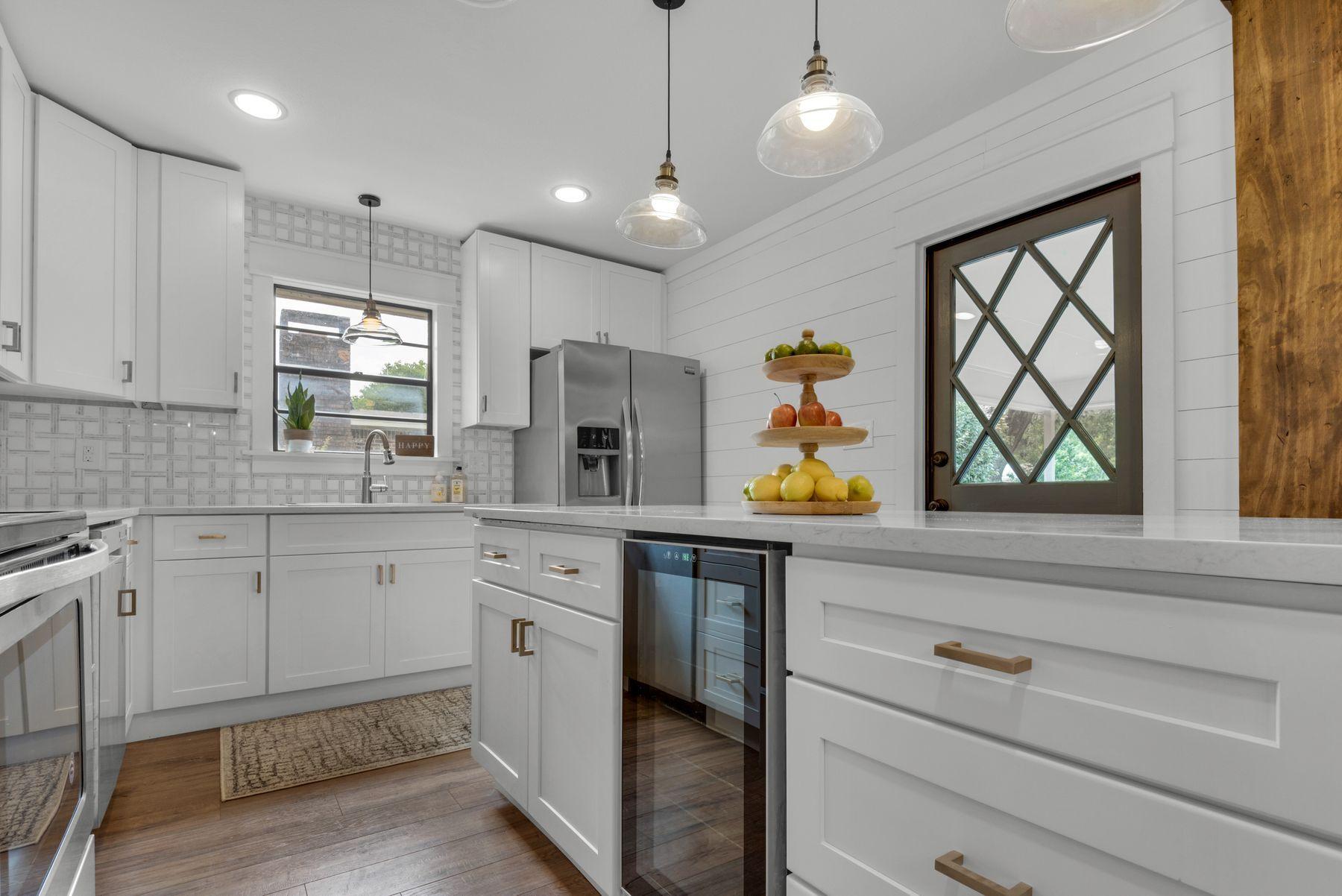 BAYOU WOODS - Residential