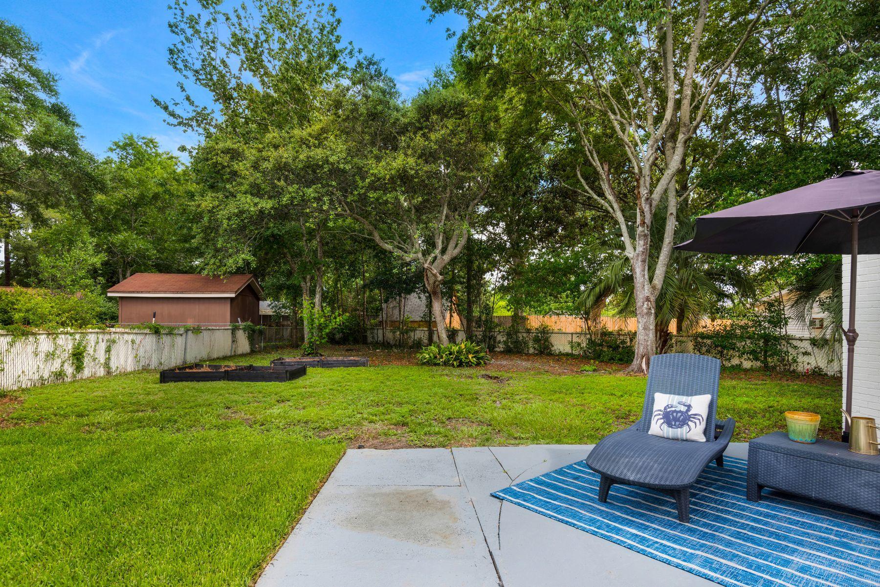 BAYOU WOODS - Residential