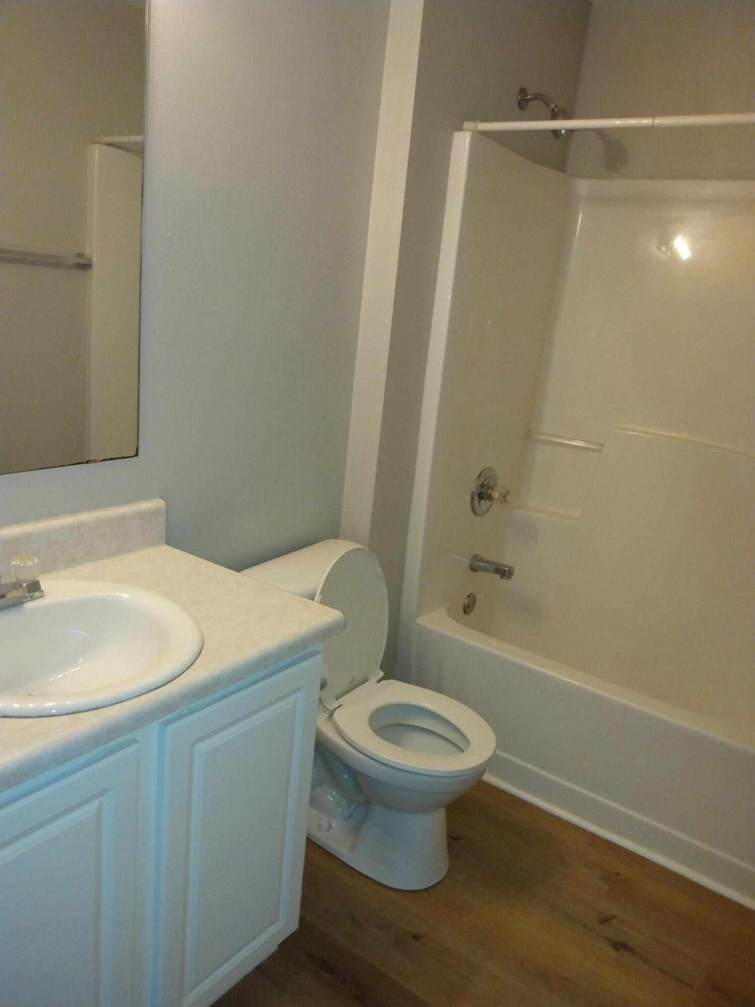 SOUTHWAY ESTATES - Residential Lease