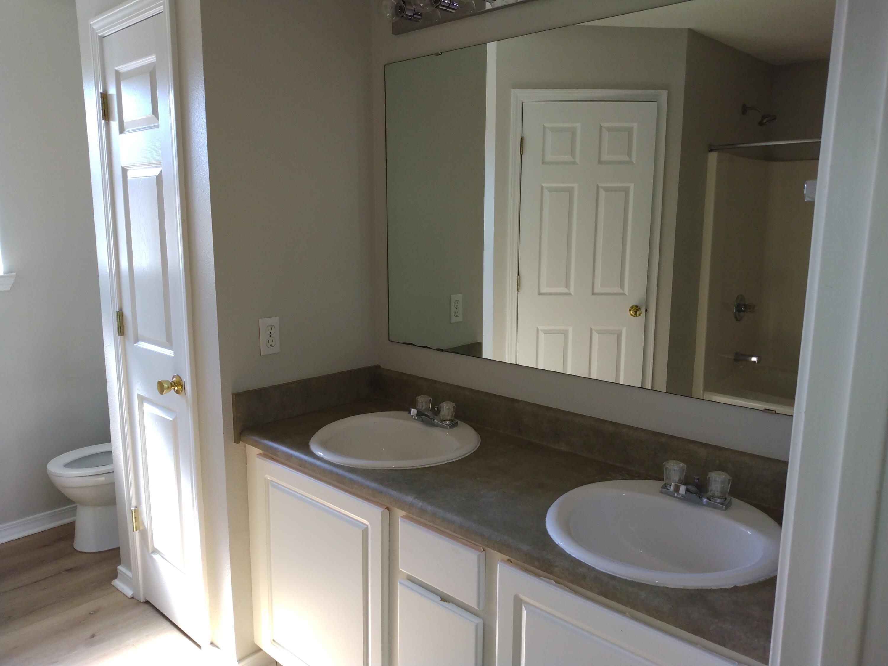 SOUTHWAY ESTATES - Residential Lease