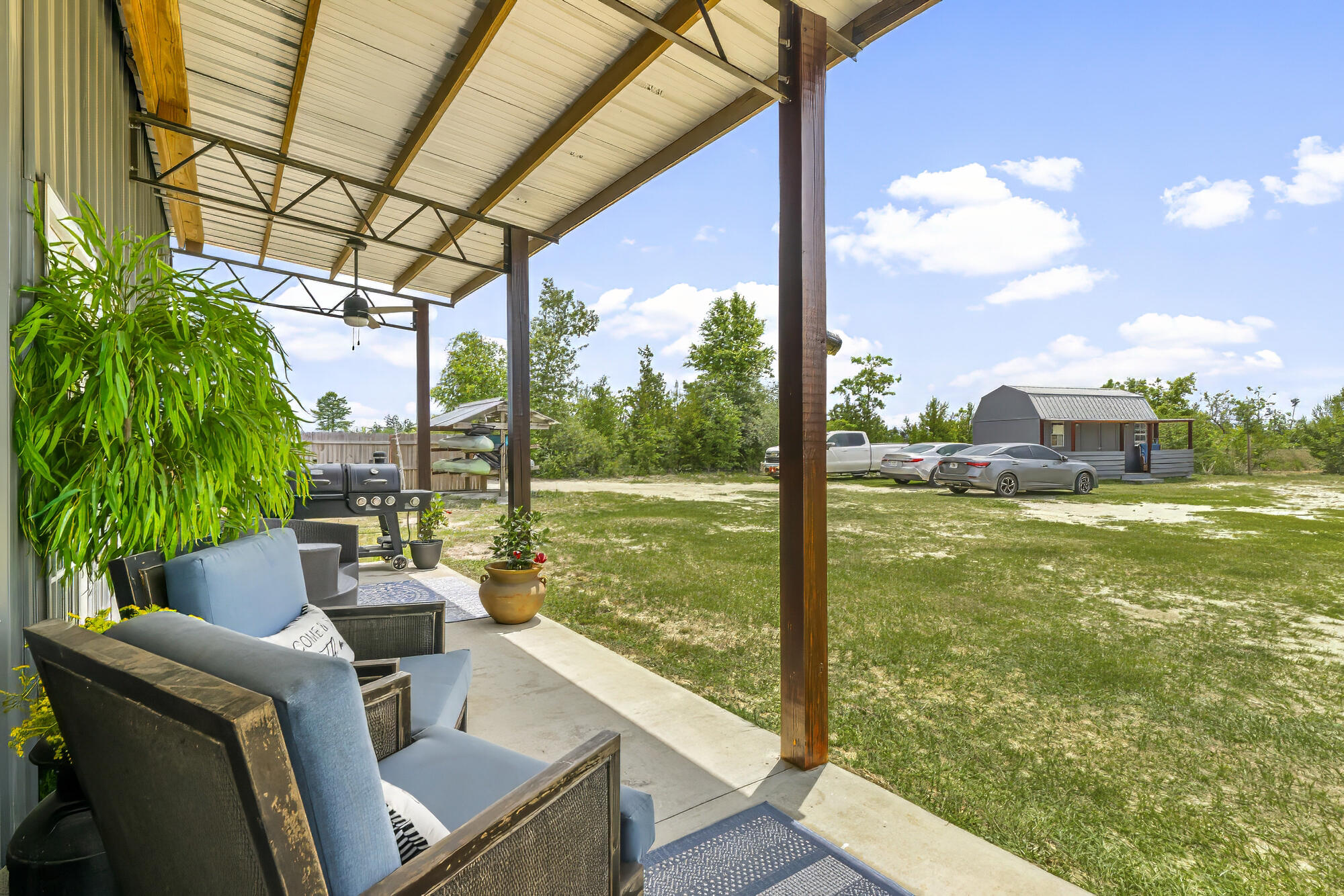 NO RECORDED SUBDIVISION - Residential