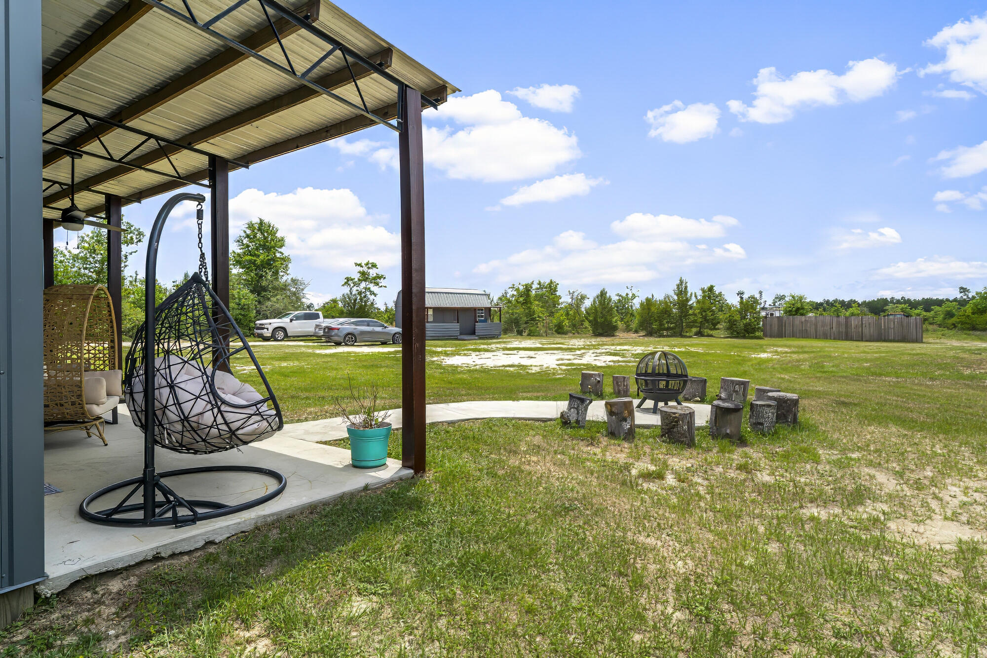 NO RECORDED SUBDIVISION - Residential