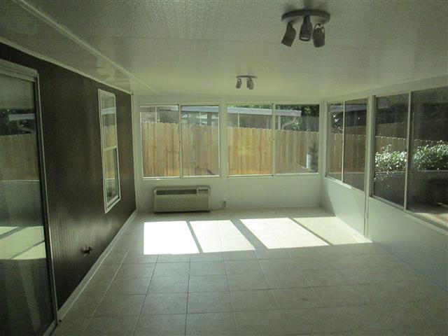 EMERALD VILLAGE S/D - Residential