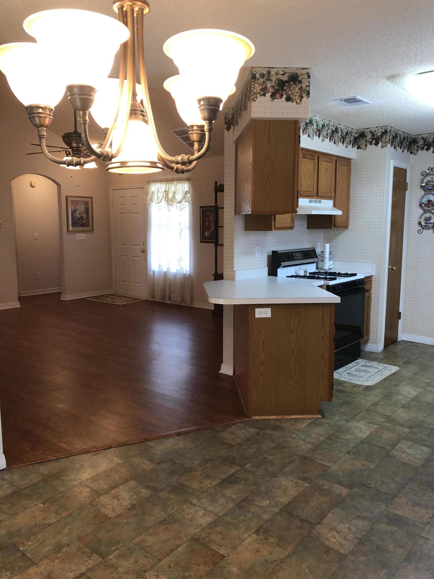 ROANOKE VILLAGE S/D - Residential