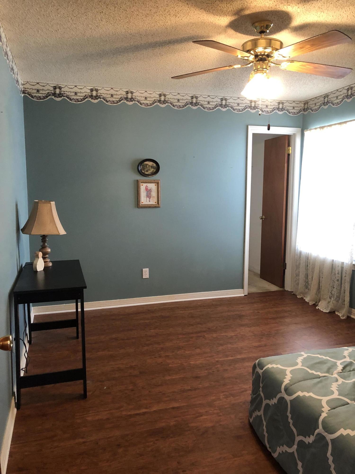 ROANOKE VILLAGE S/D - Residential