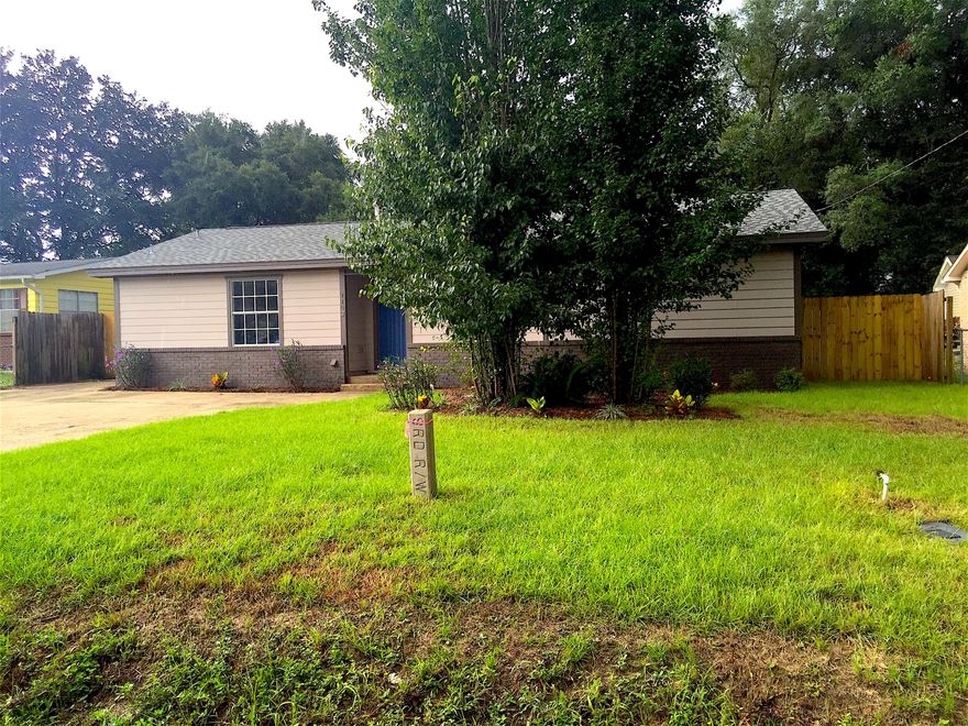 This gem has just been completely renovated! Gorgeous wood-like plank tile flooring throughout the living areas, stainless steel appliances, granite countertops and stunning tile detail and granite in the bathrooms. With a large backyard this home is a must see.