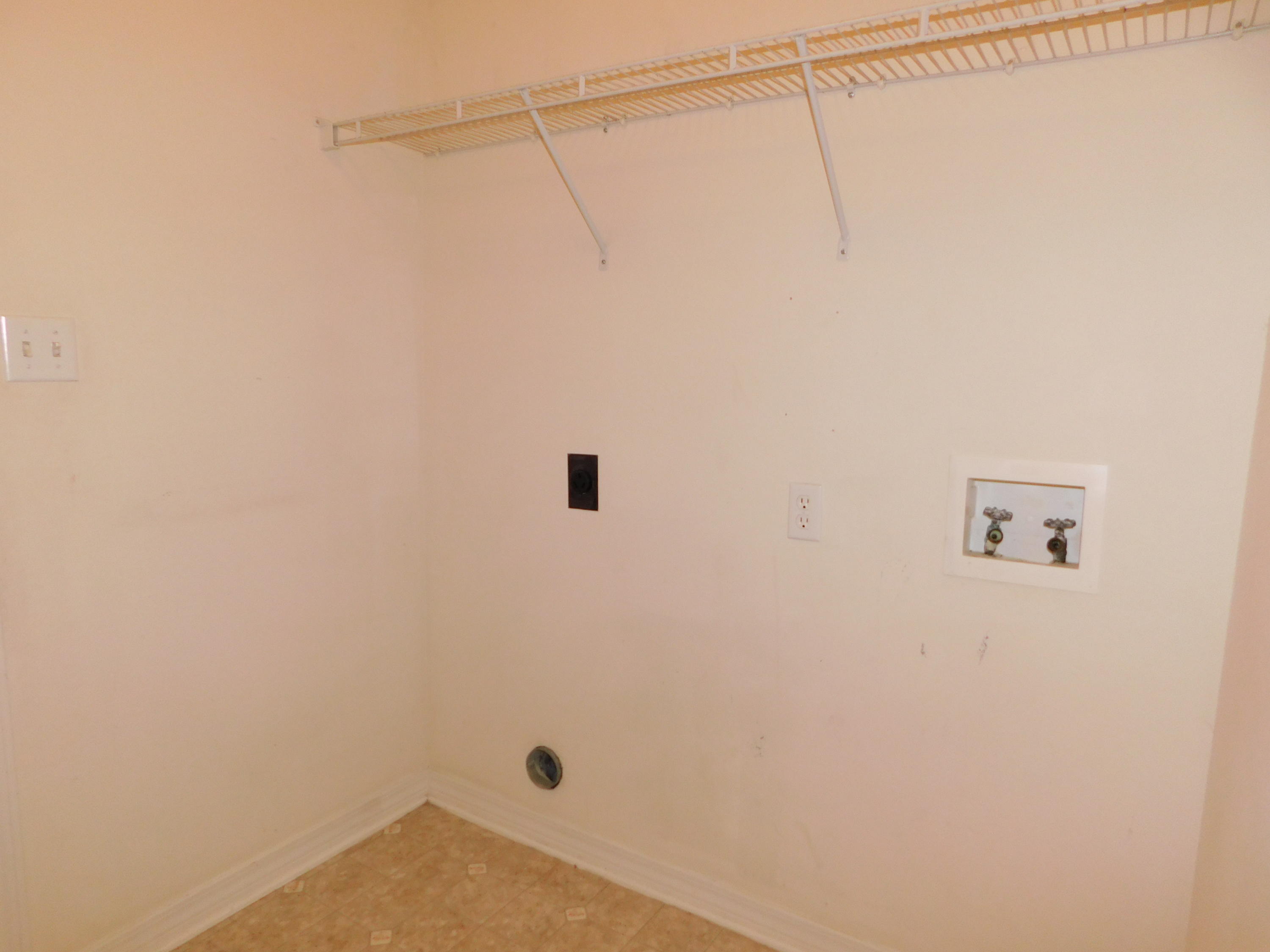 MARSH HARBOR - Residential