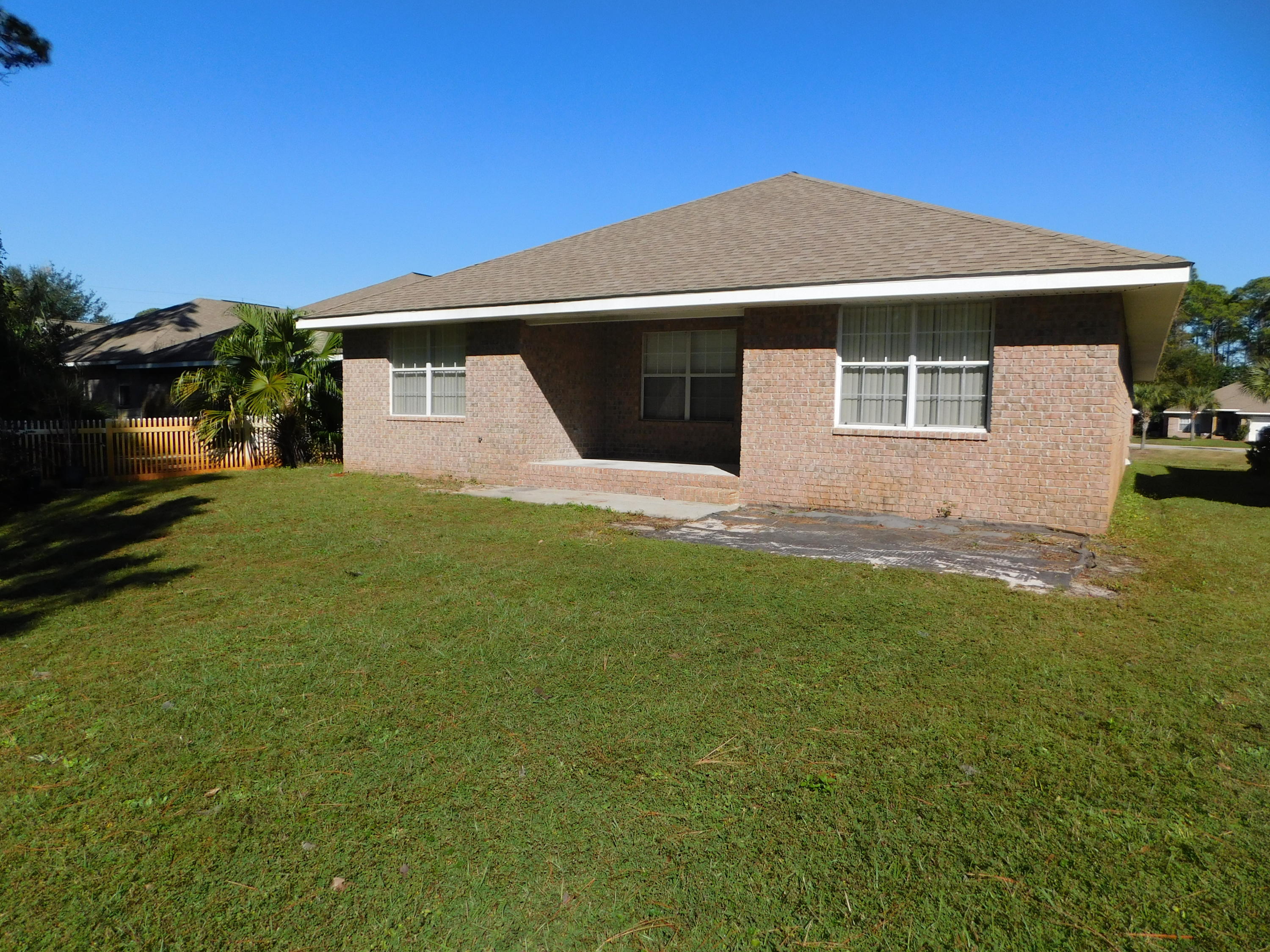 MARSH HARBOR - Residential