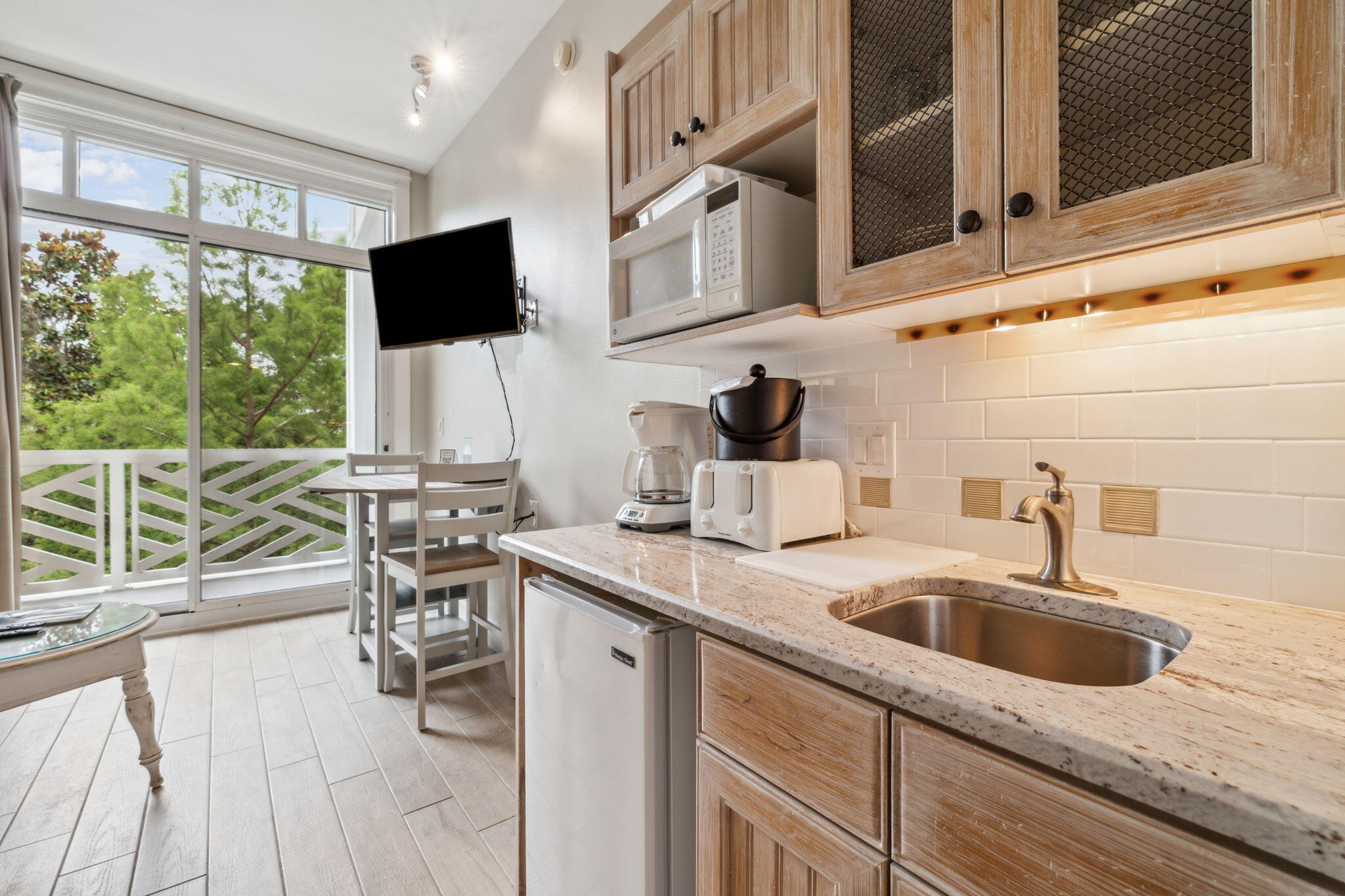 PILOT HOUSE - Residential