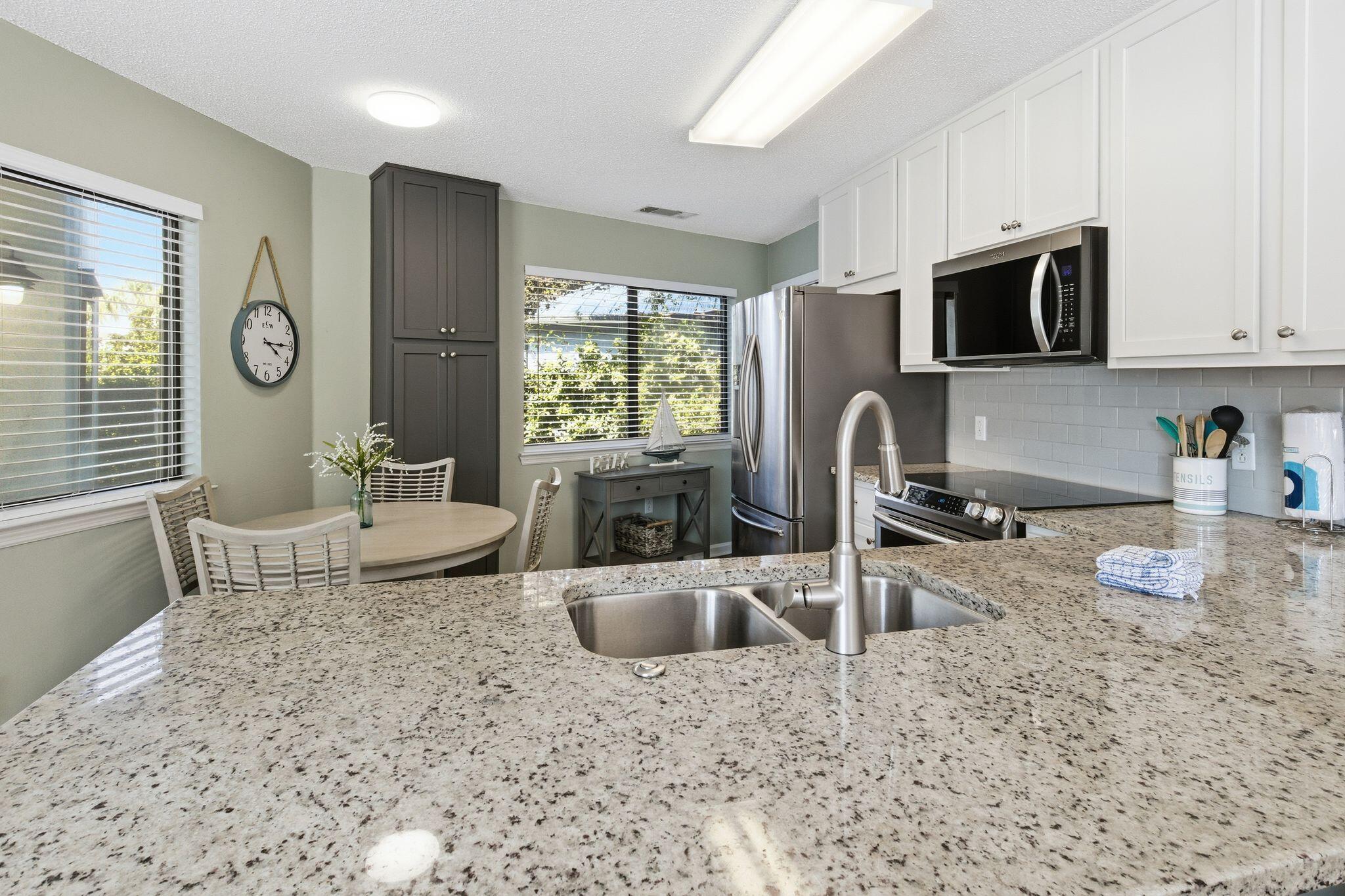 CRYSTAL VILLAGE CONDO PH 2 - Residential