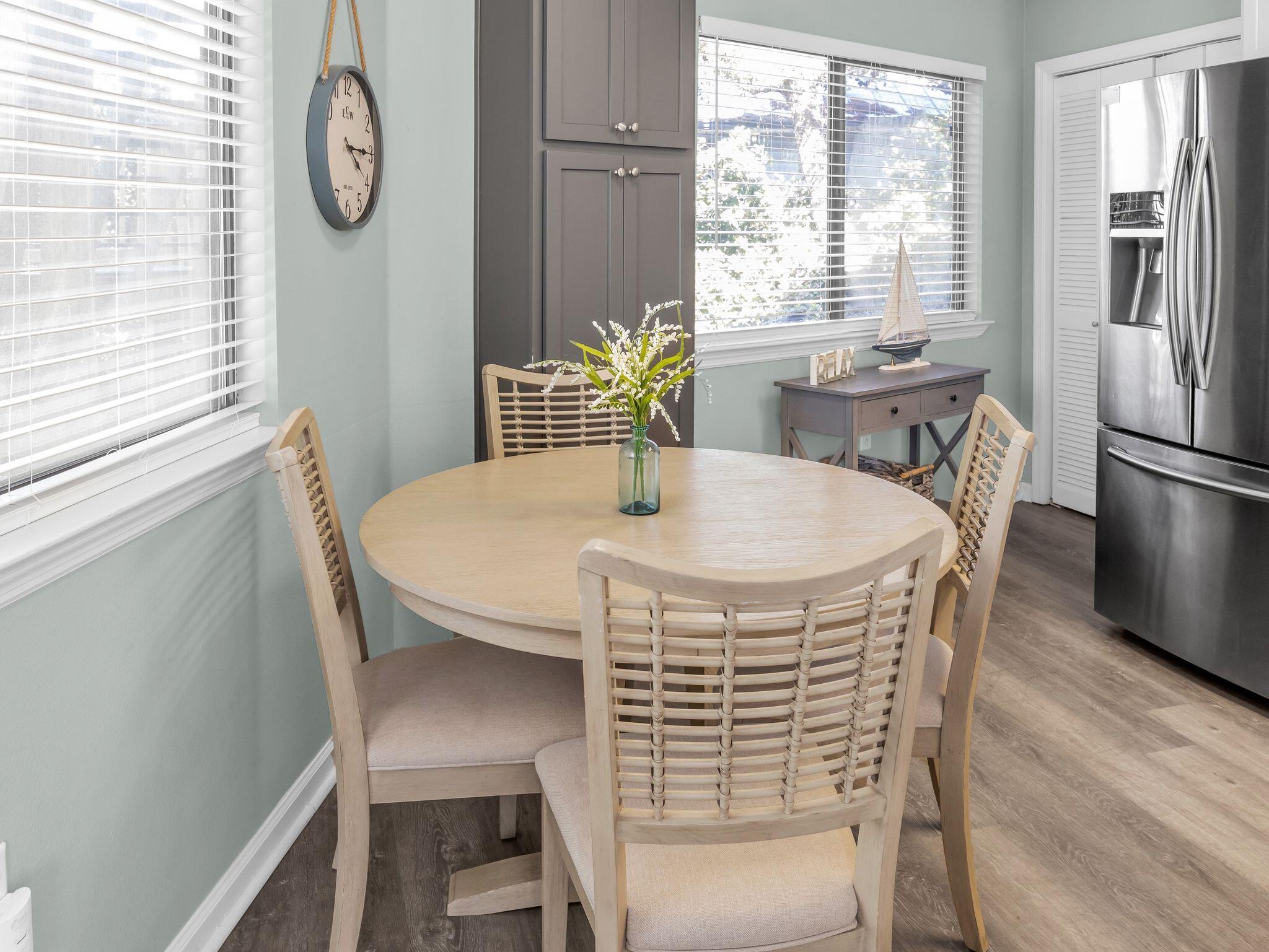 CRYSTAL VILLAGE CONDO PH 2 - Residential