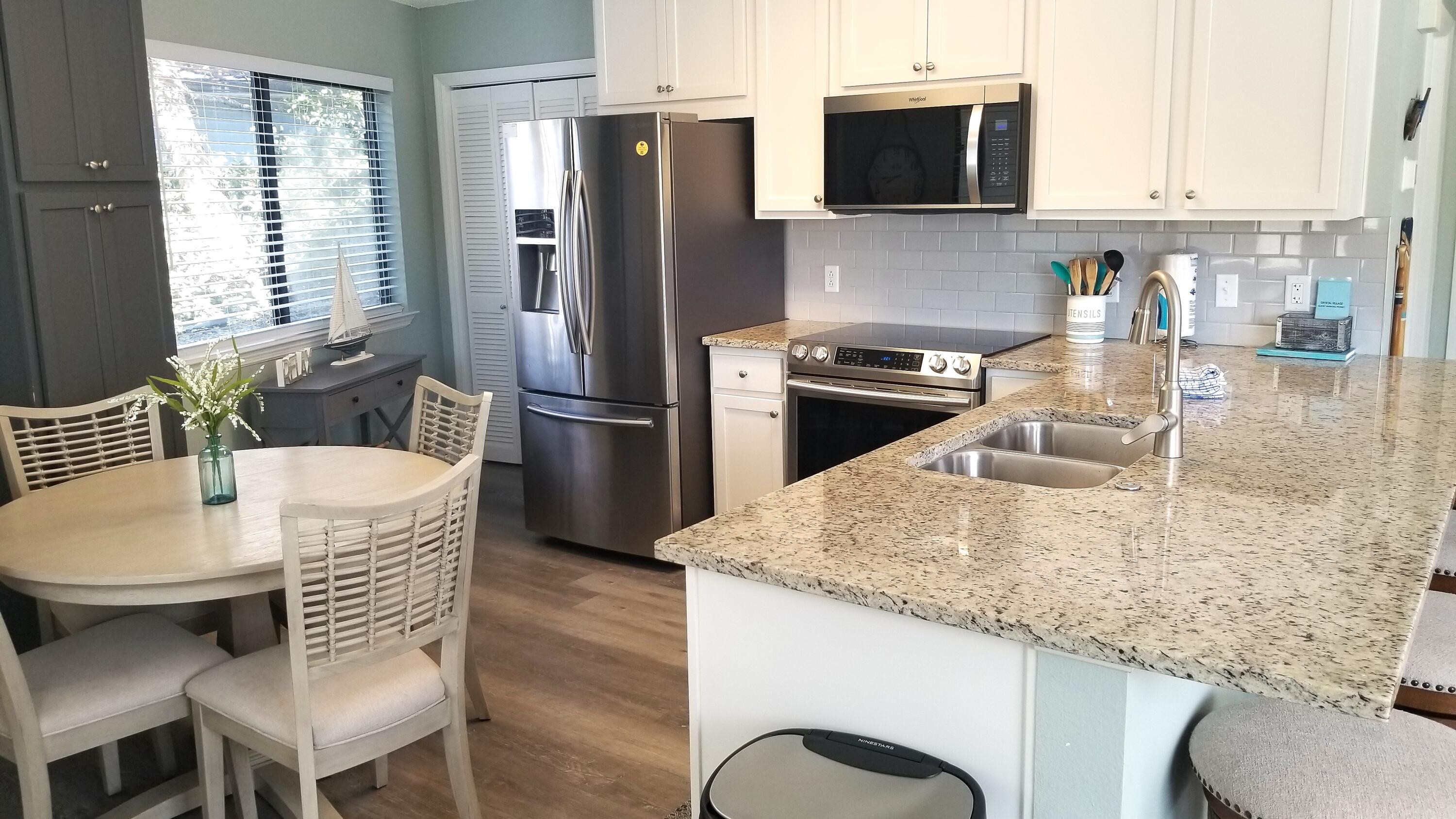 CRYSTAL VILLAGE CONDO PH 2 - Residential