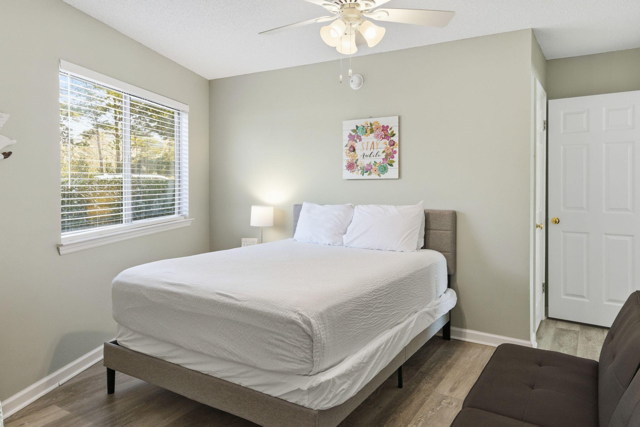 CRYSTAL VILLAGE CONDO PH 2 - Residential