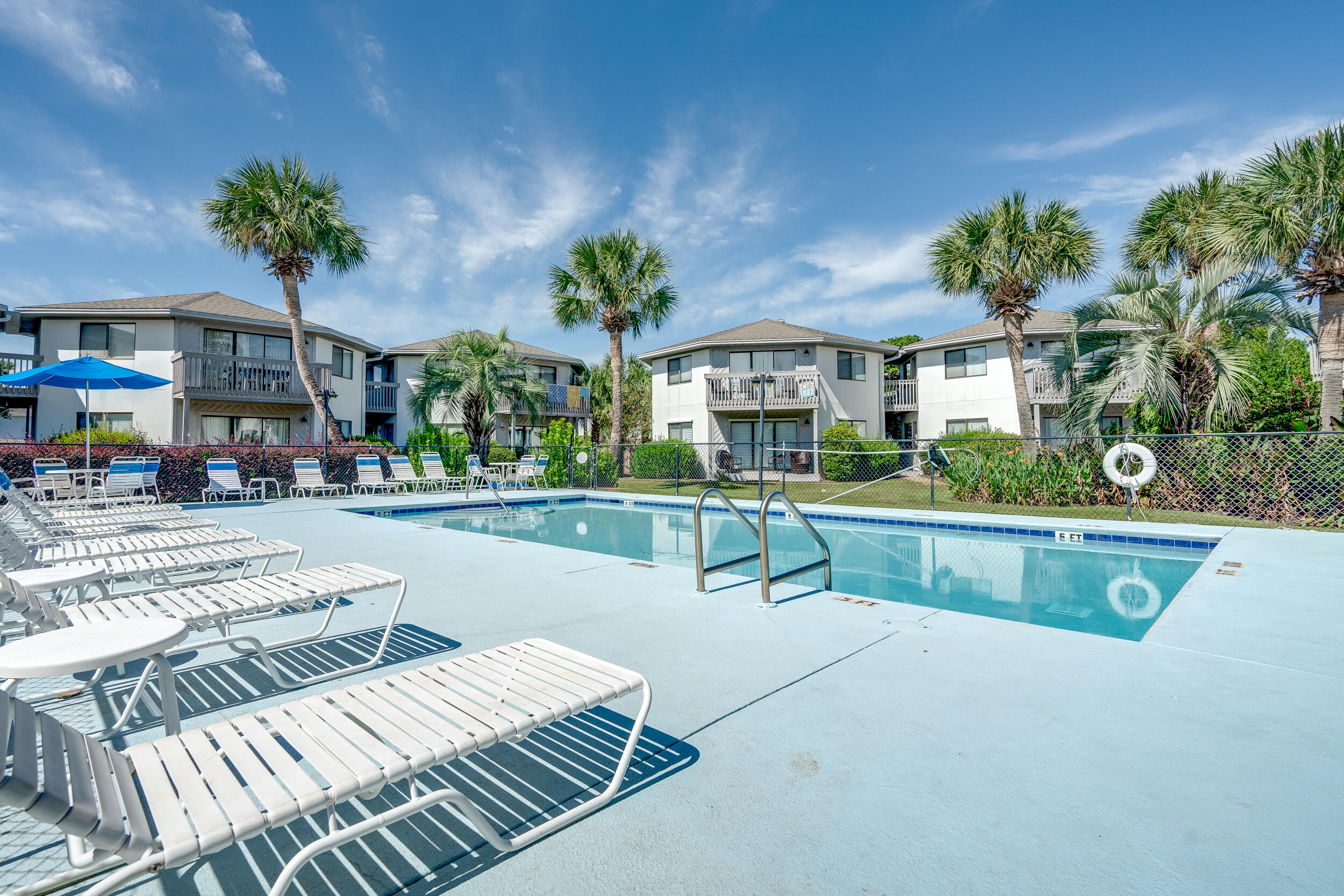 CRYSTAL VILLAGE CONDO PH 2 - Residential