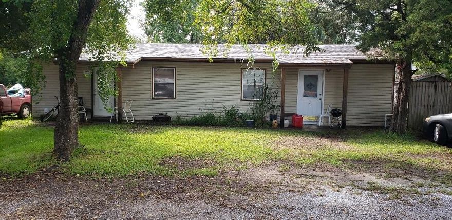 A delightful duplex in excellent condition. Each side rents for $650 per month. .