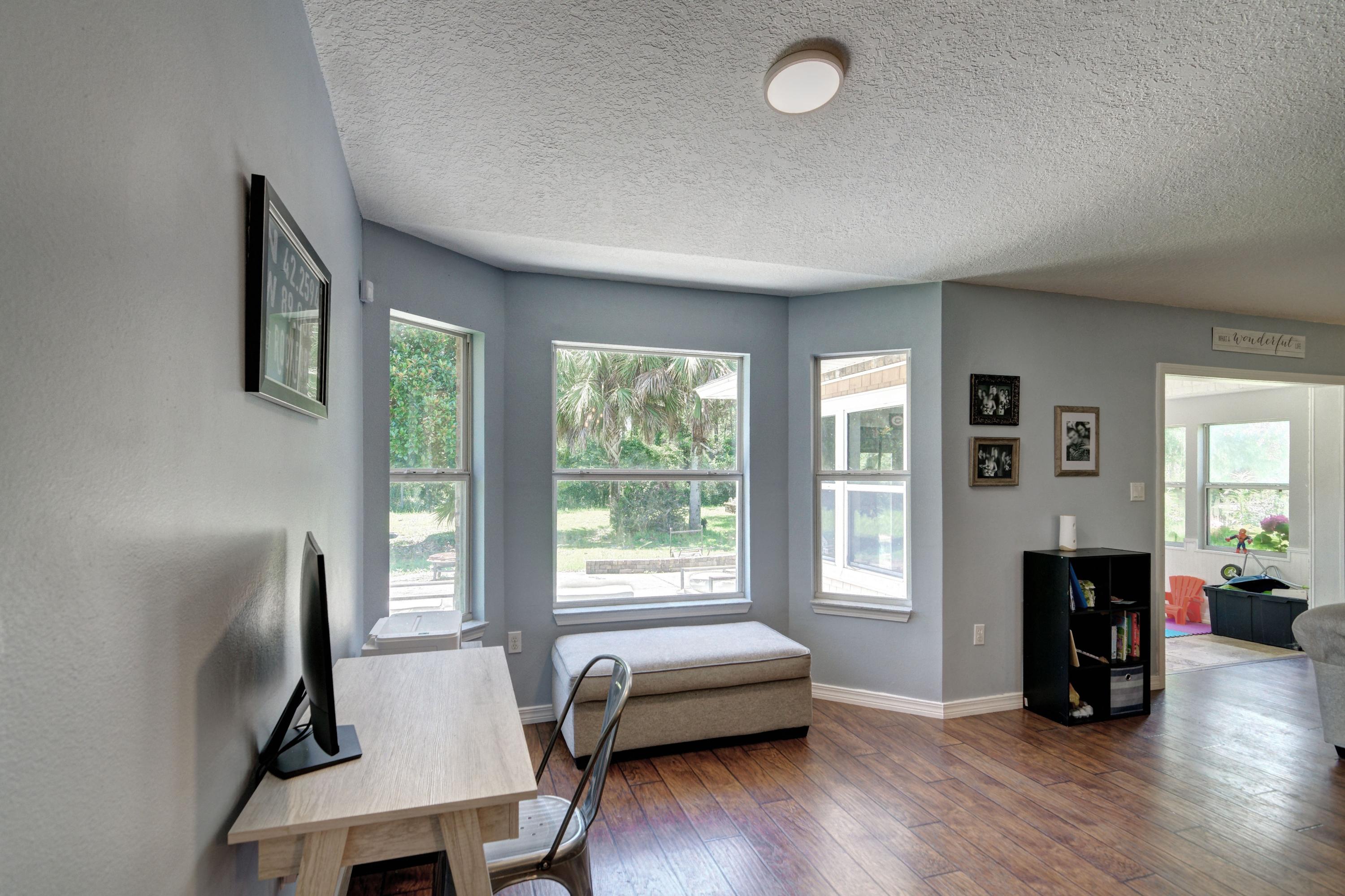 HOLLEY BY THE SEA - Residential