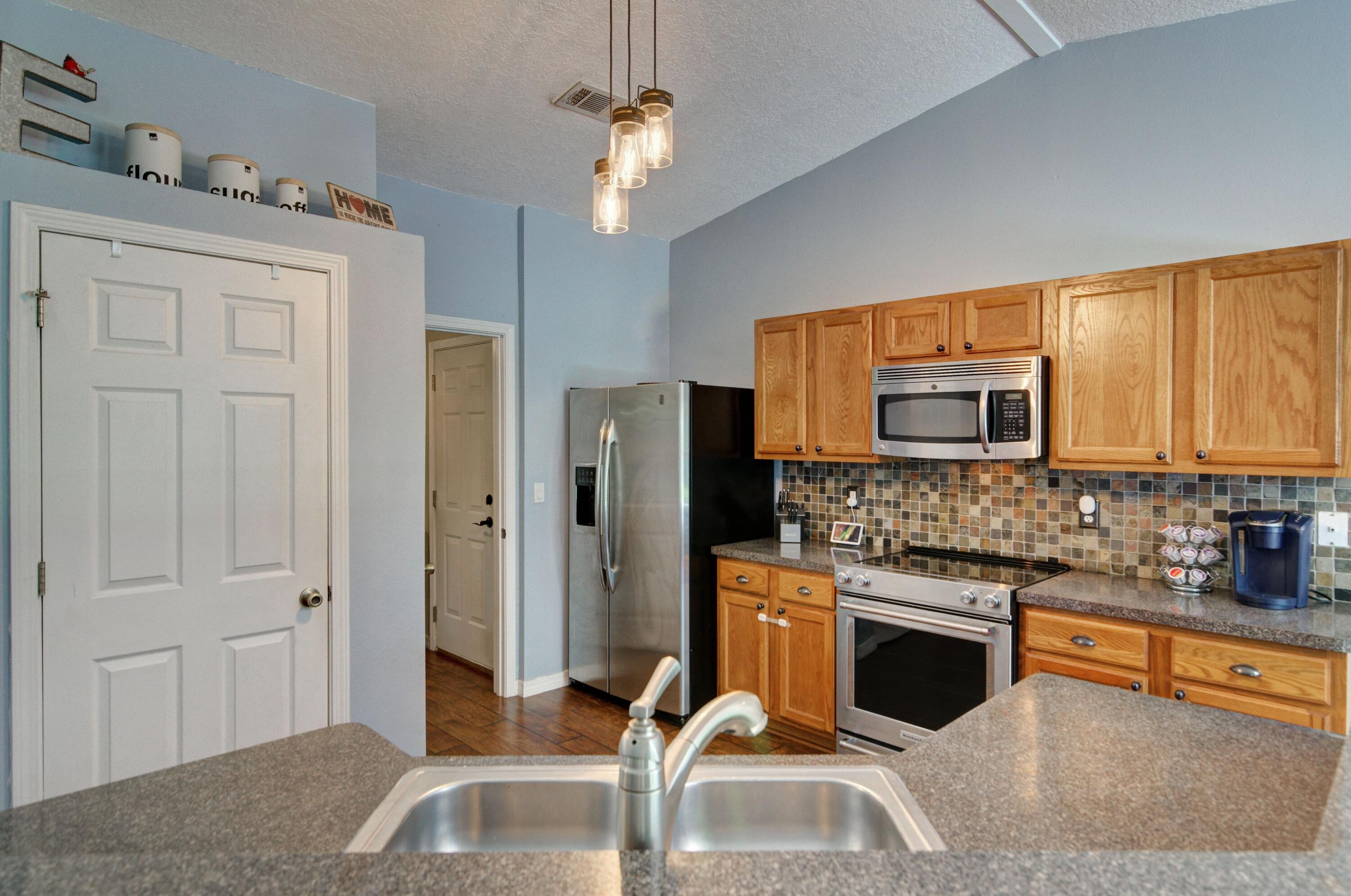 HOLLEY BY THE SEA - Residential