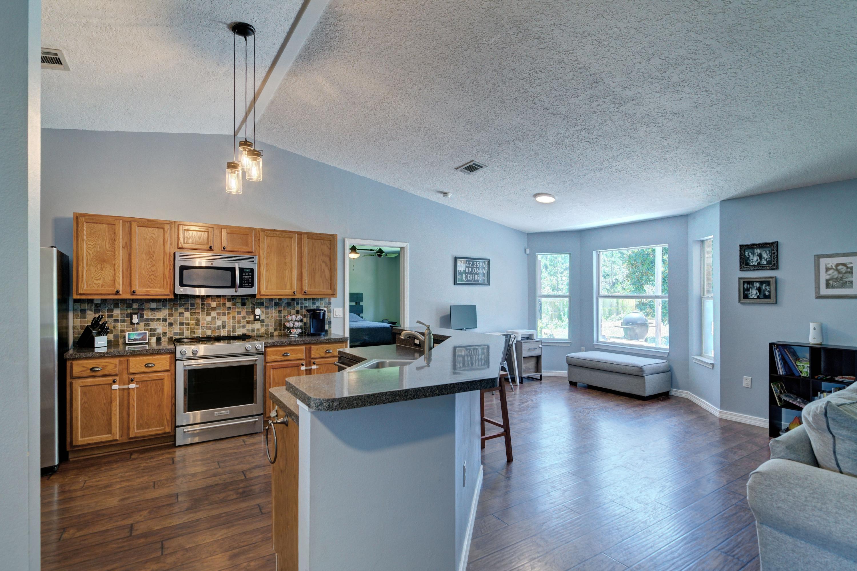 HOLLEY BY THE SEA - Residential