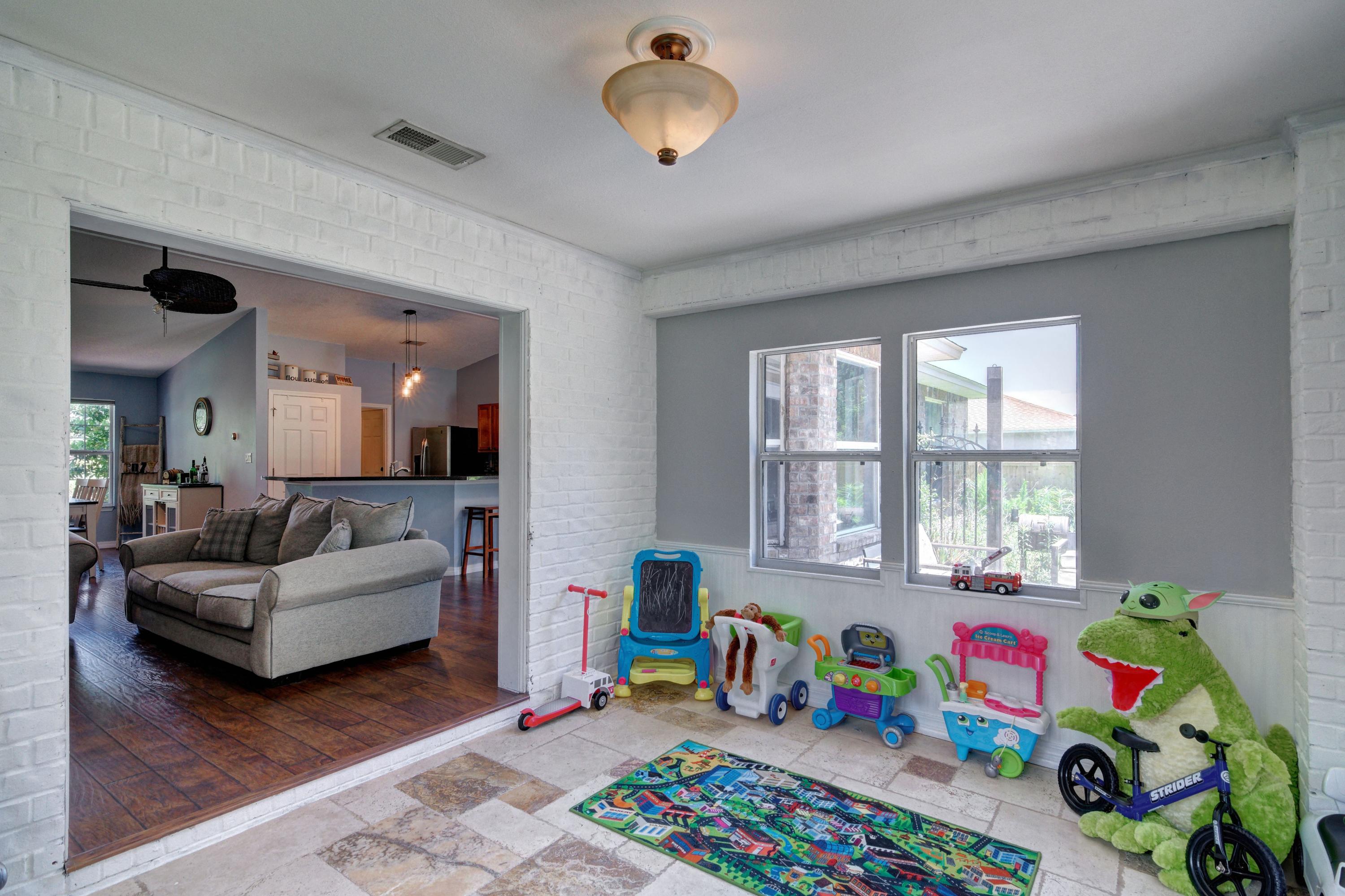 HOLLEY BY THE SEA - Residential