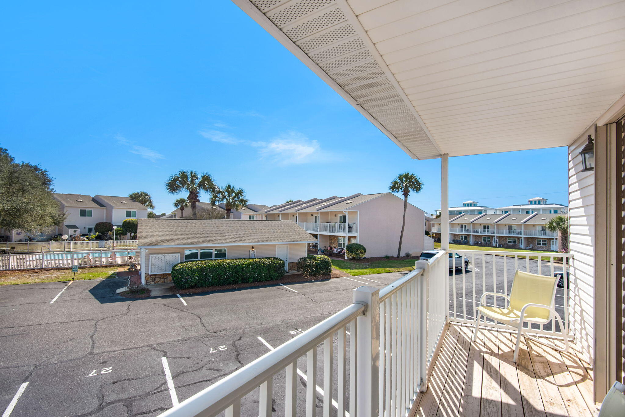 WOODLAND SHORES T/H PH 3 - Residential