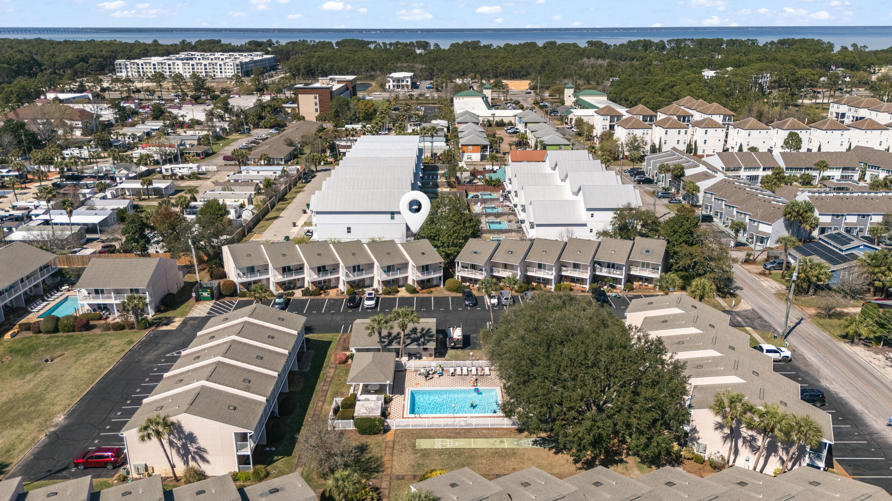 WOODLAND SHORES T/H PH 3 - Residential