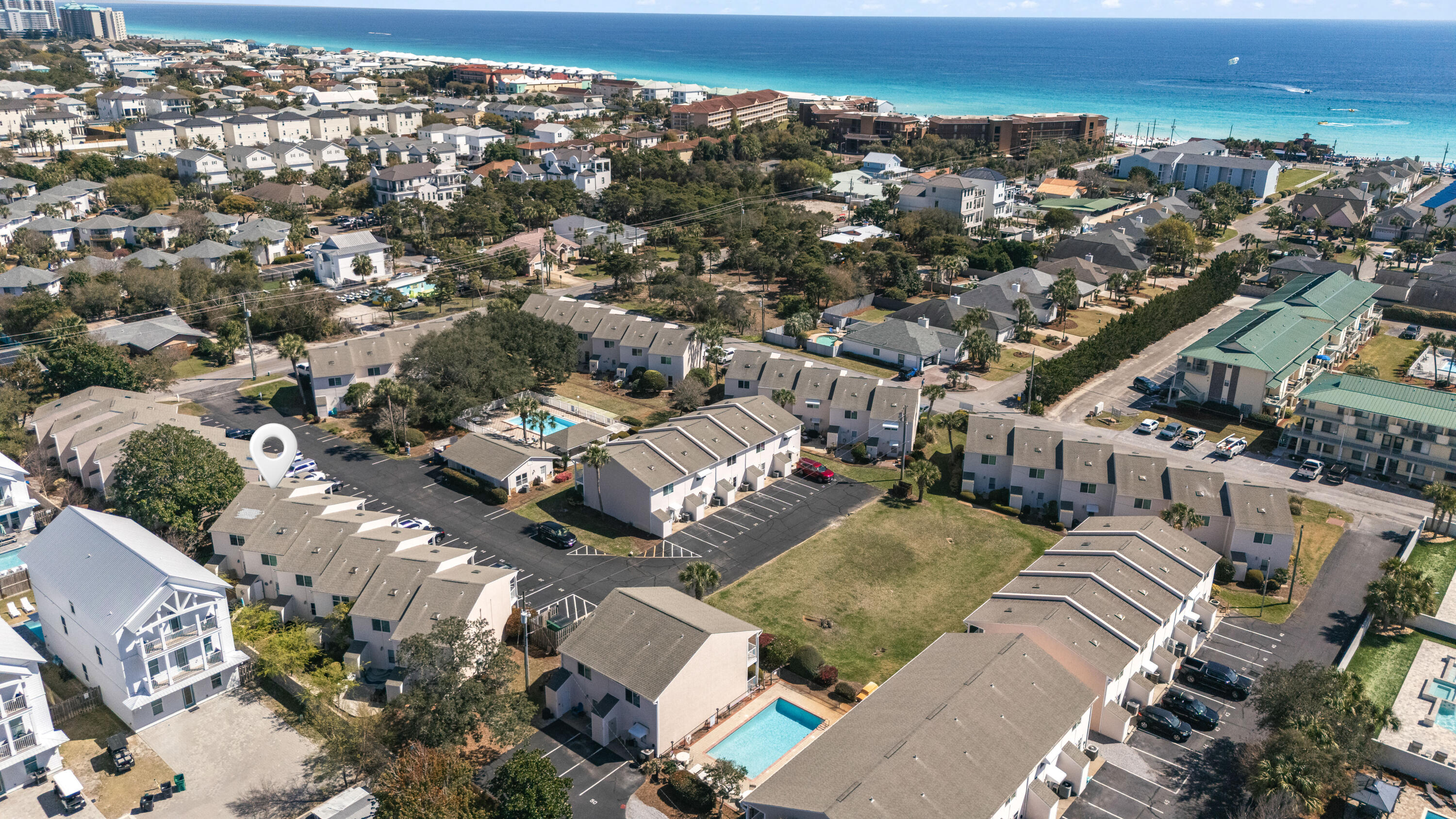 WOODLAND SHORES T/H PH 3 - Residential