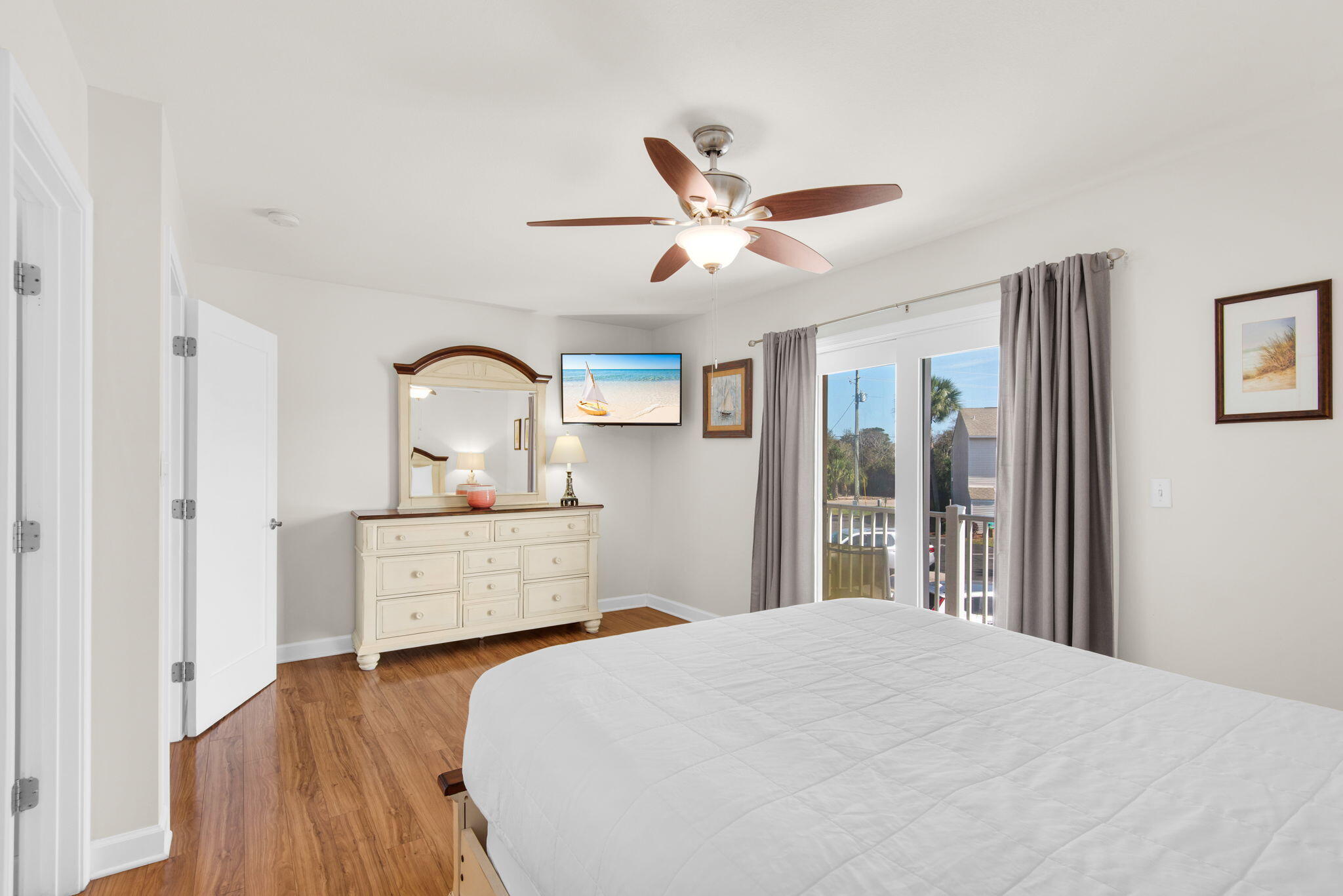 WOODLAND SHORES T/H PH 3 - Residential