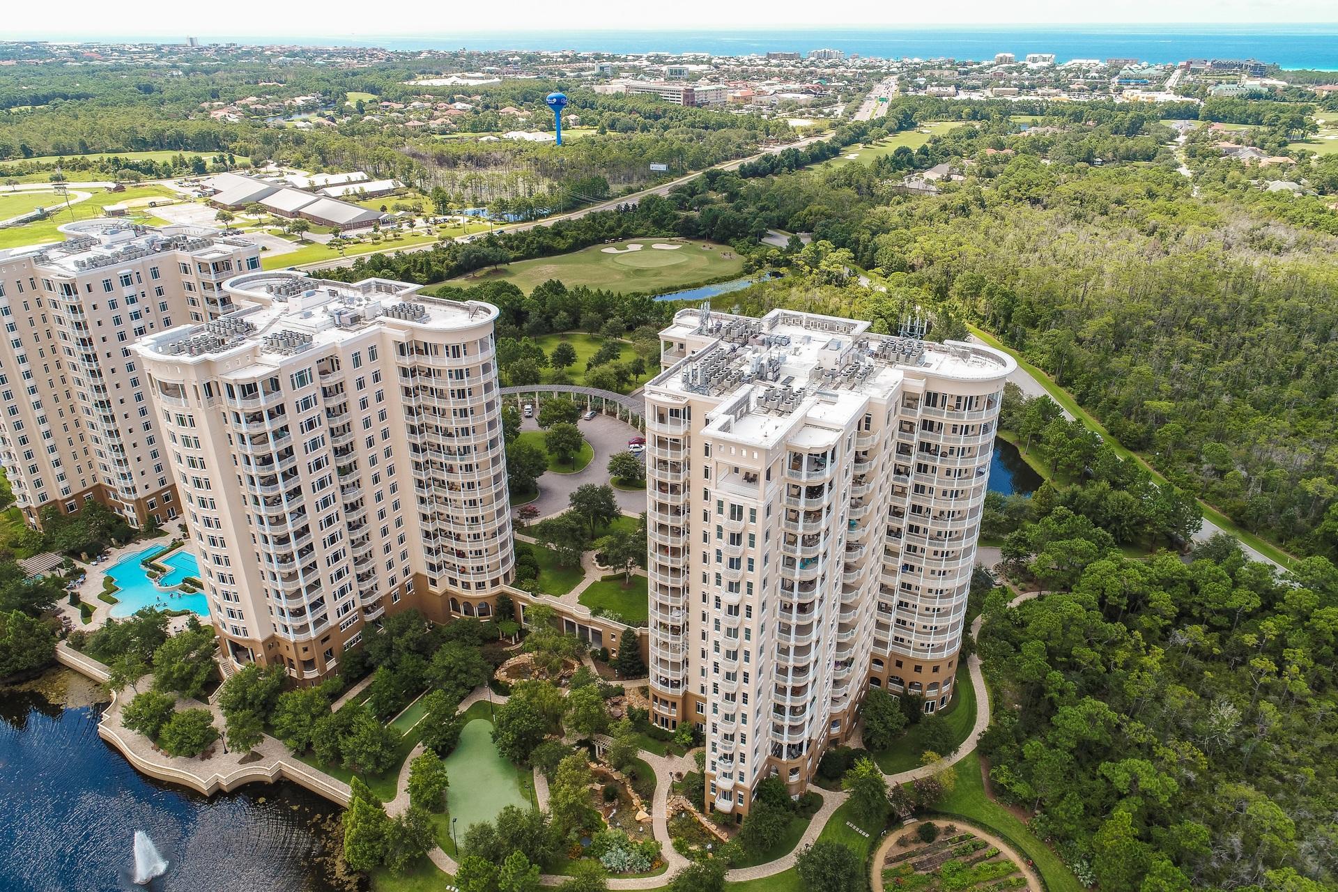 ONE WATER PLACE AT KELLY PLANTATION - Residential