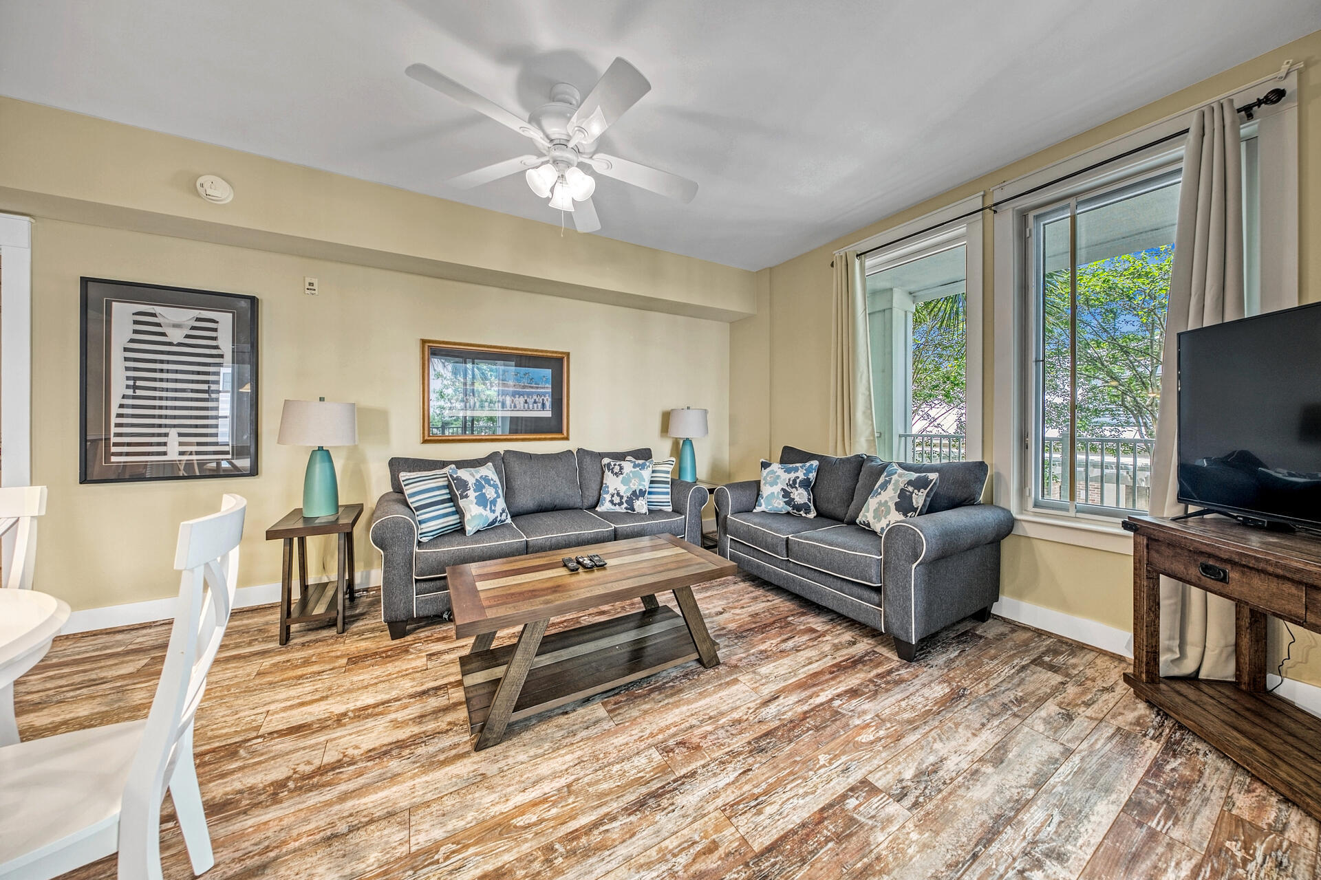 PILOT HOUSE - Residential