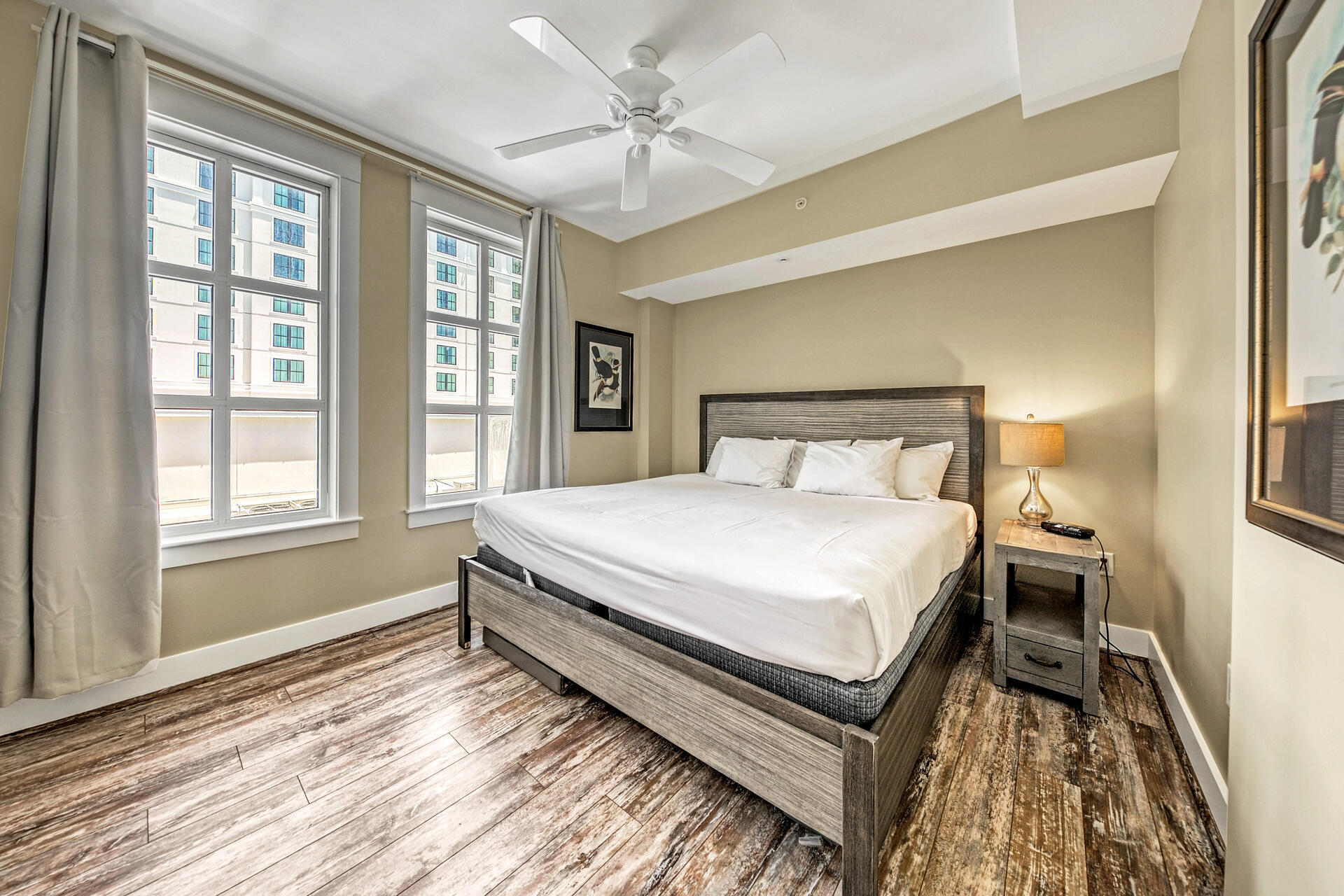 PILOT HOUSE - Residential