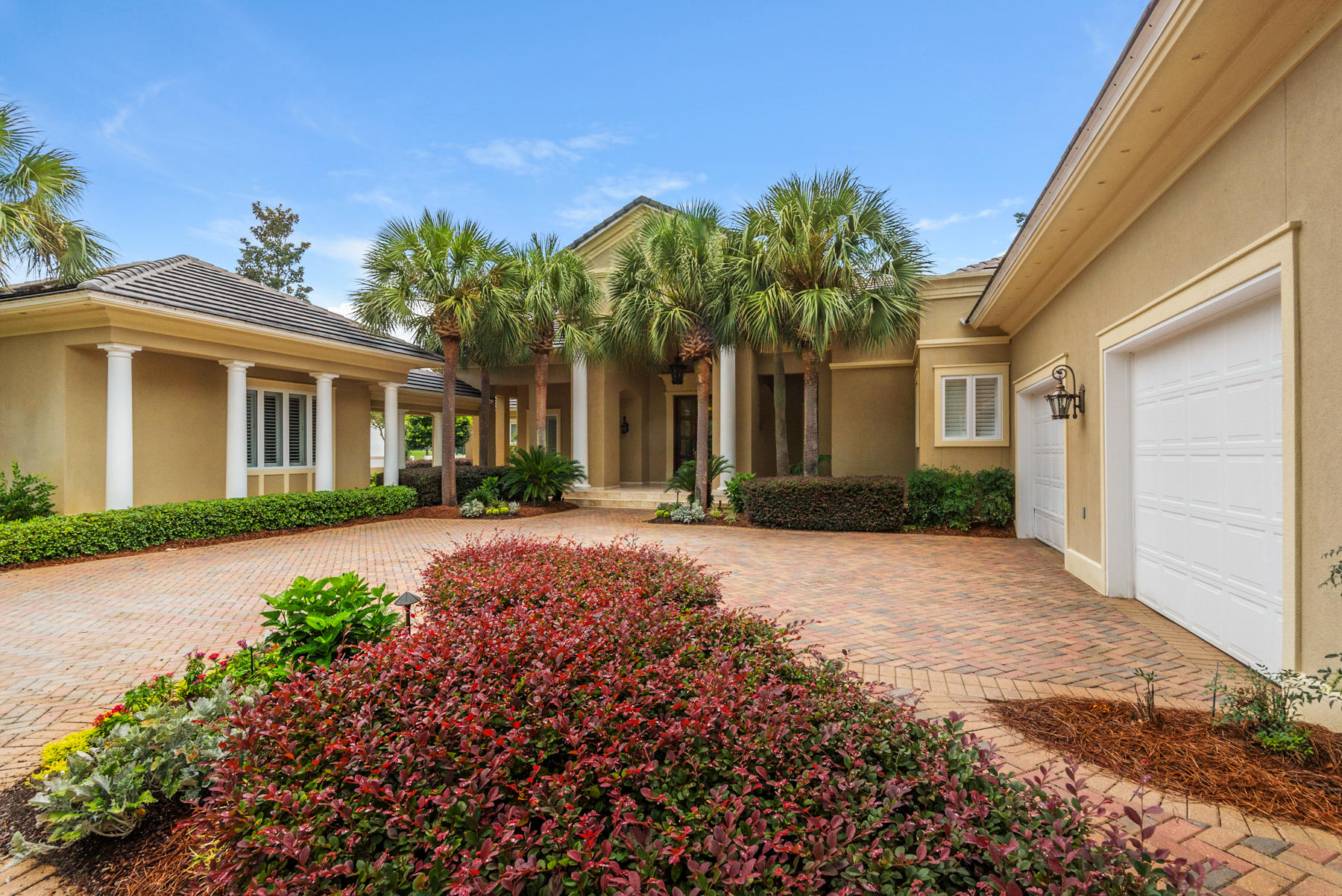 BURNT PINE - Residential