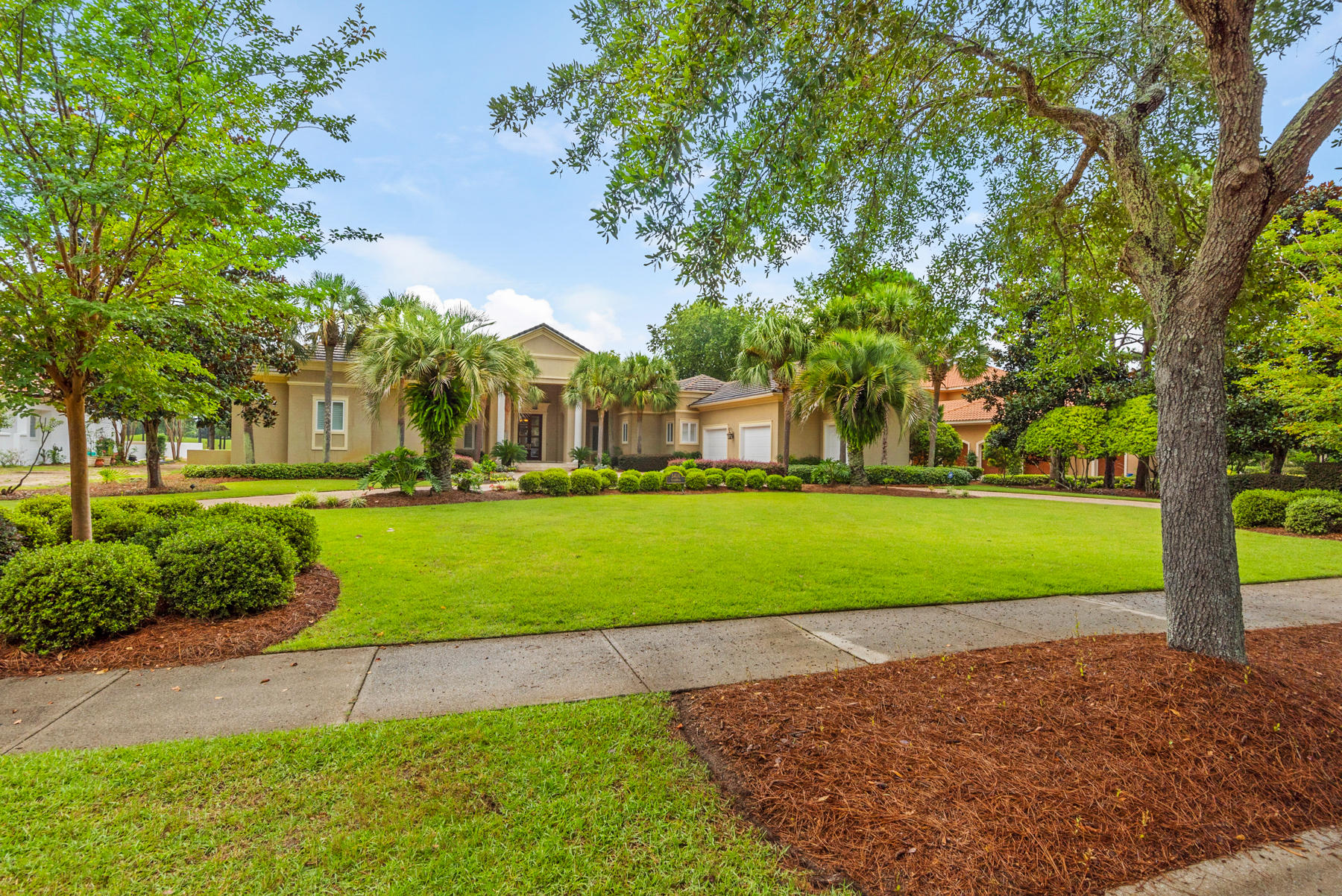 BURNT PINE - Residential