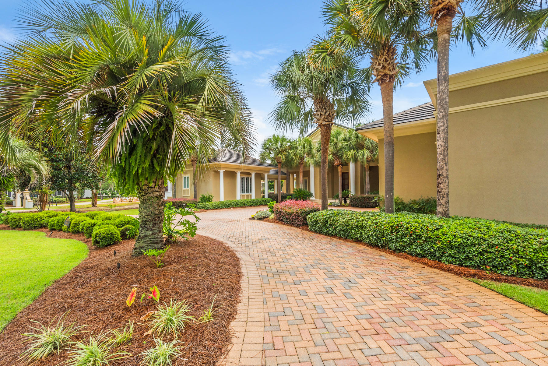 BURNT PINE - Residential
