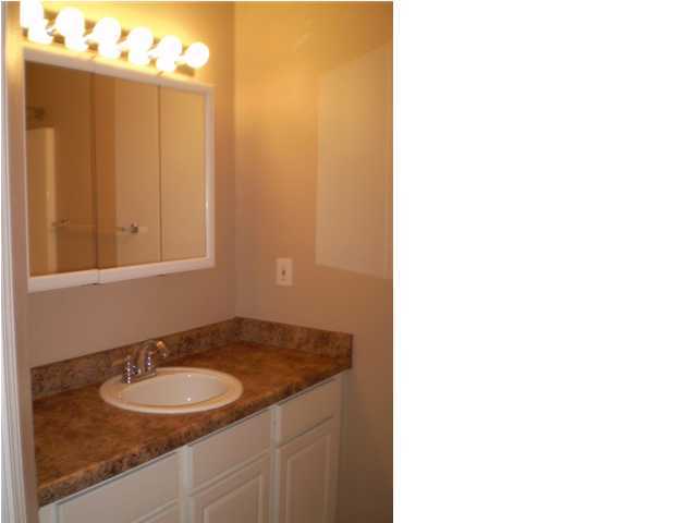 ROSEBUD PLANTATION T/H - Residential Lease