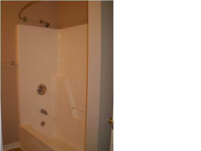 ROSEBUD PLANTATION T/H - Residential Lease