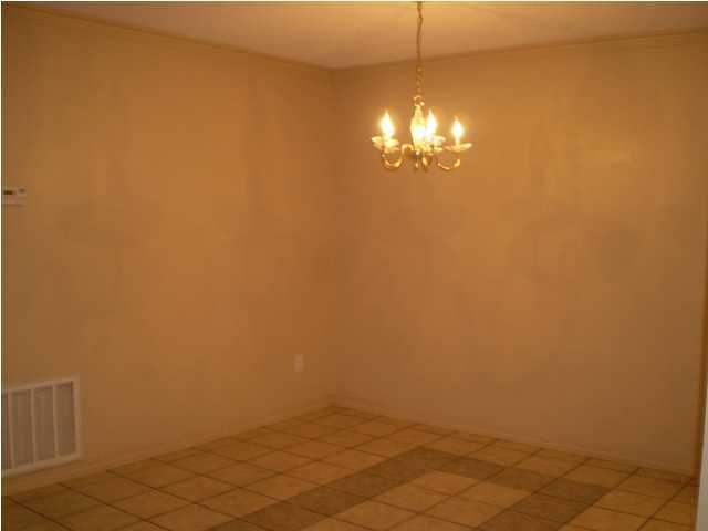 ROSEBUD PLANTATION T/H - Residential Lease