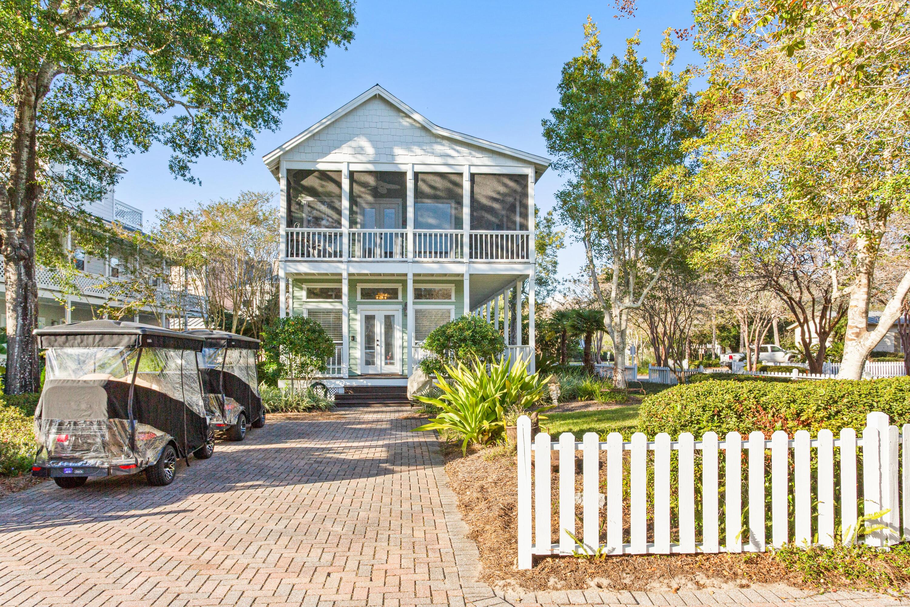 CRYSTAL LAKE PHASE I - Residential