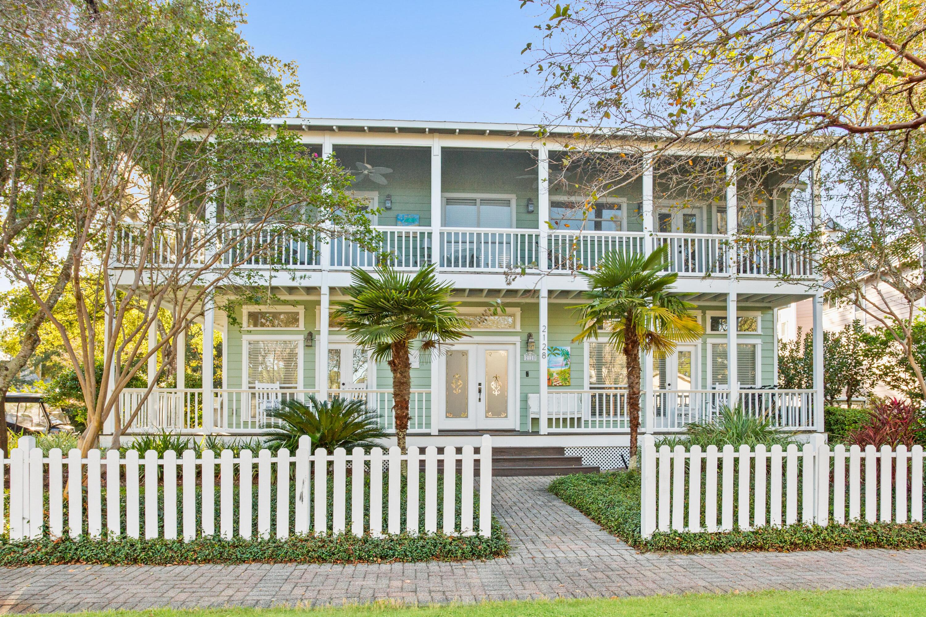 CRYSTAL LAKE PHASE I - Residential